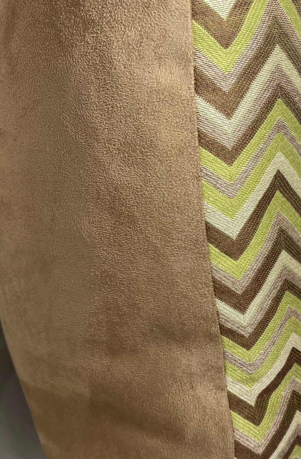 Luxury Pillow – 24" × 24" – Prescott