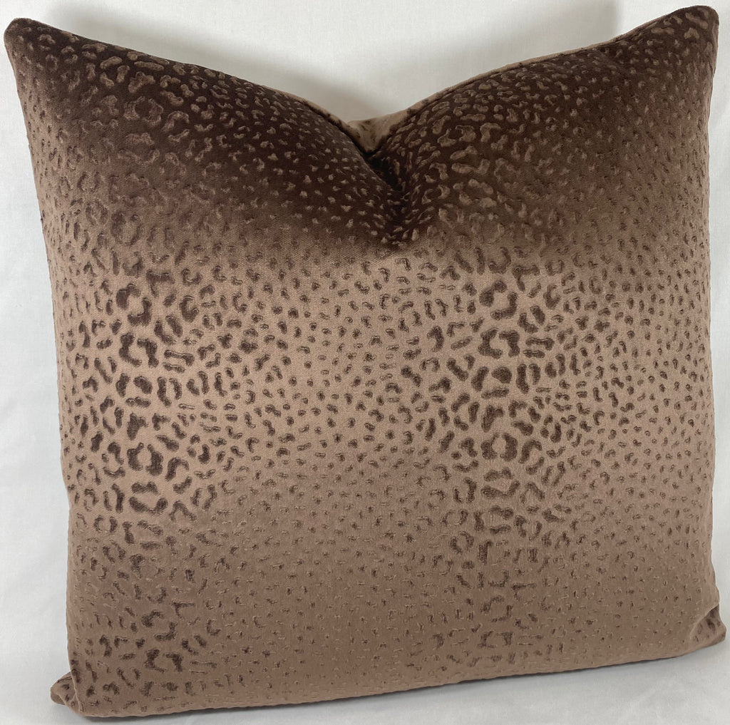 Luxury Pillow – 24" × 24" – Wild Luxe