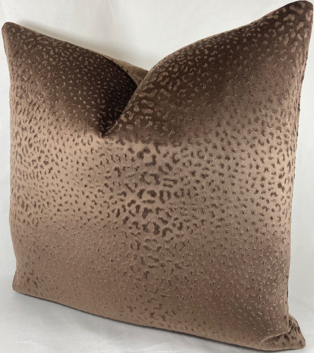 Luxury Pillow – 24" × 24" – Wild Luxe