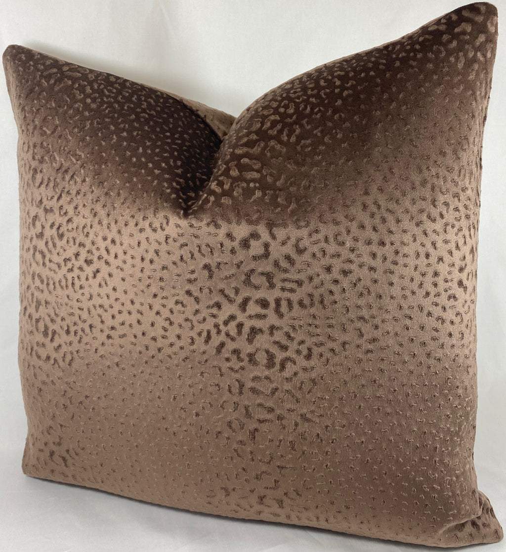 Luxury Pillow – 24" × 24" – Wild Luxe