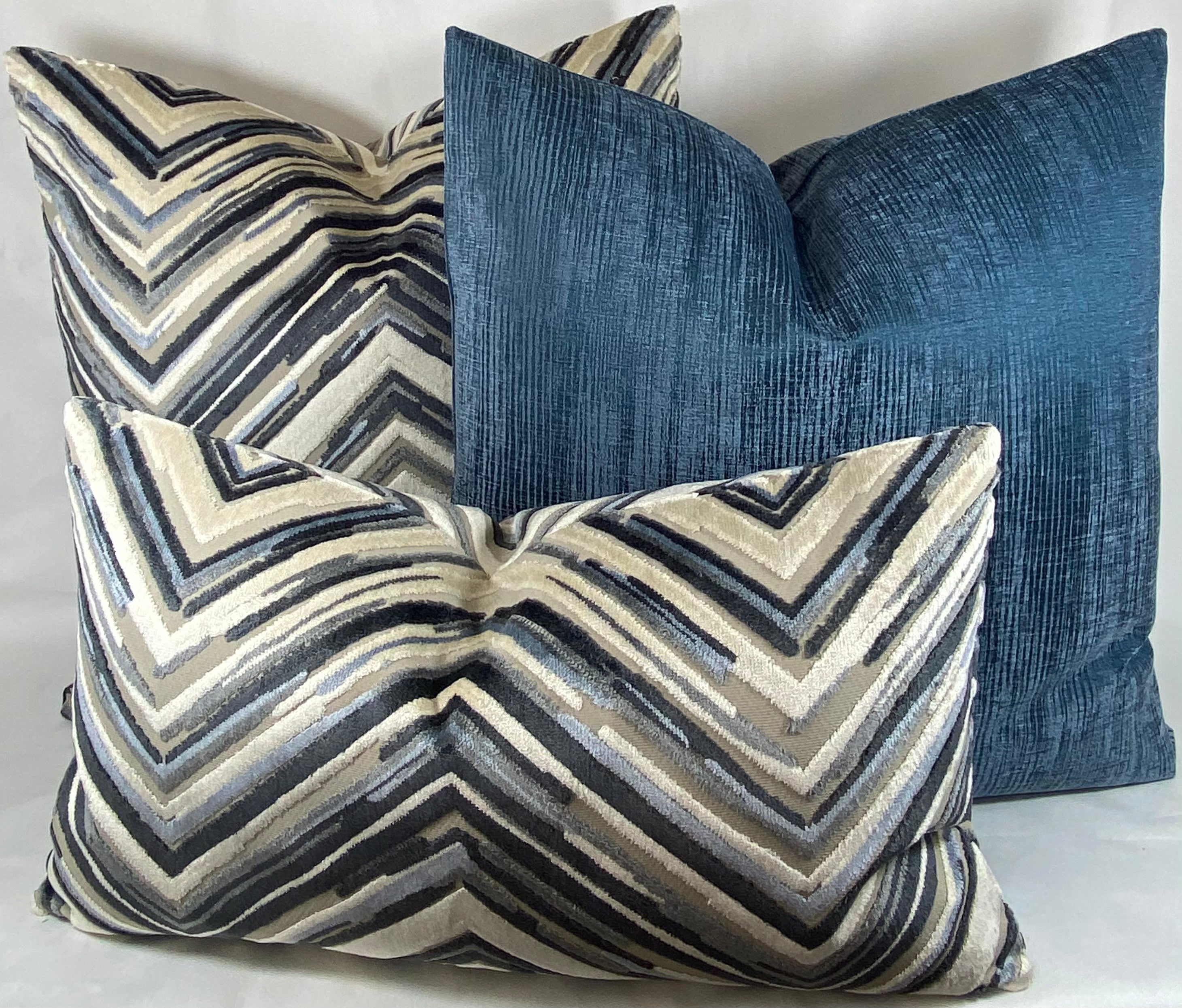 Luxury Pillow – 24" × 24" – Coronado Blue