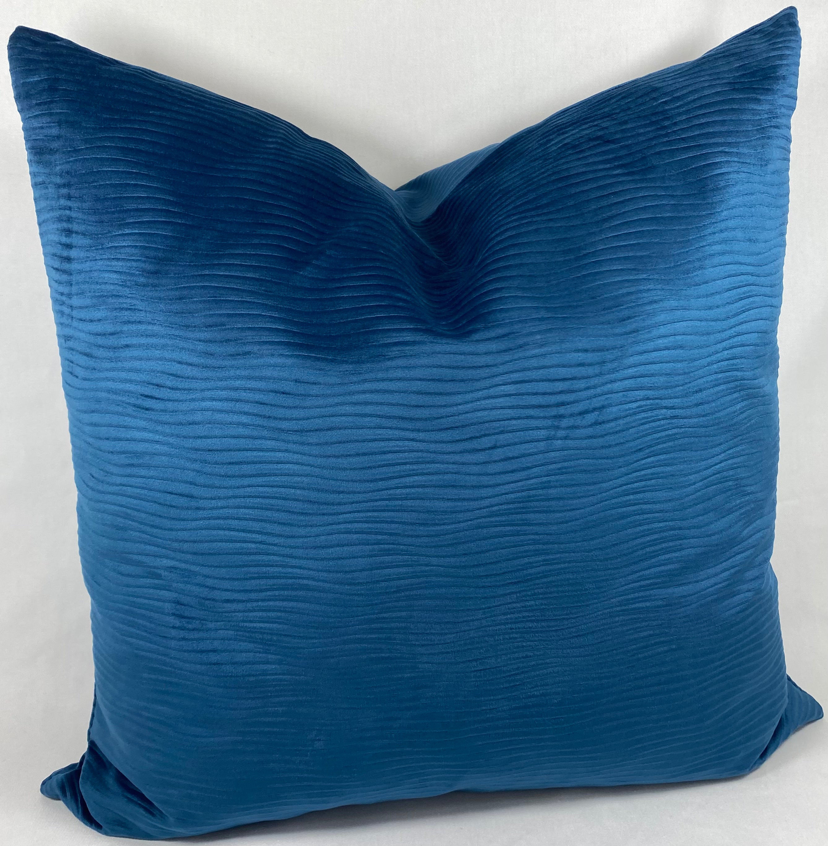 Luxury Pillow – 24" × 24" – Stream Navy