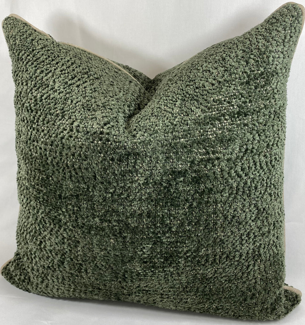 Luxury Pillow – 24" × 24" – Knubby Moss