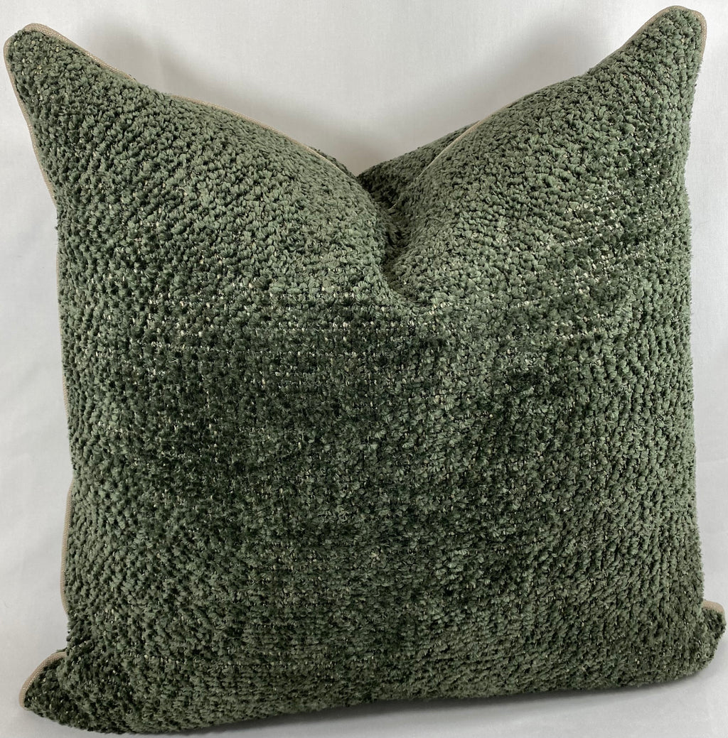 Luxury Pillow – 24" × 24" – Knubby Moss