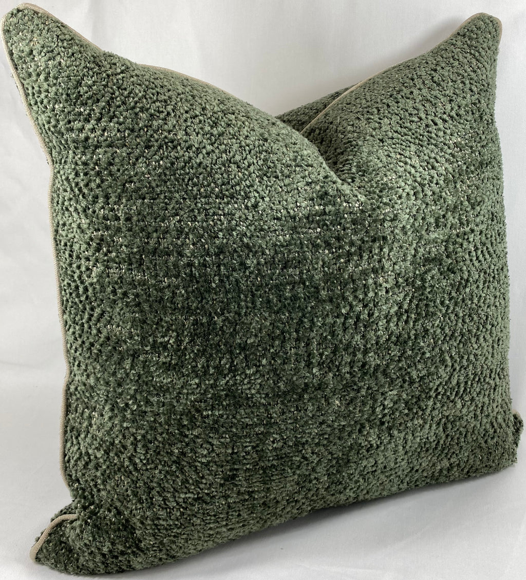 Luxury Pillow – 24" × 24" – Knubby Moss