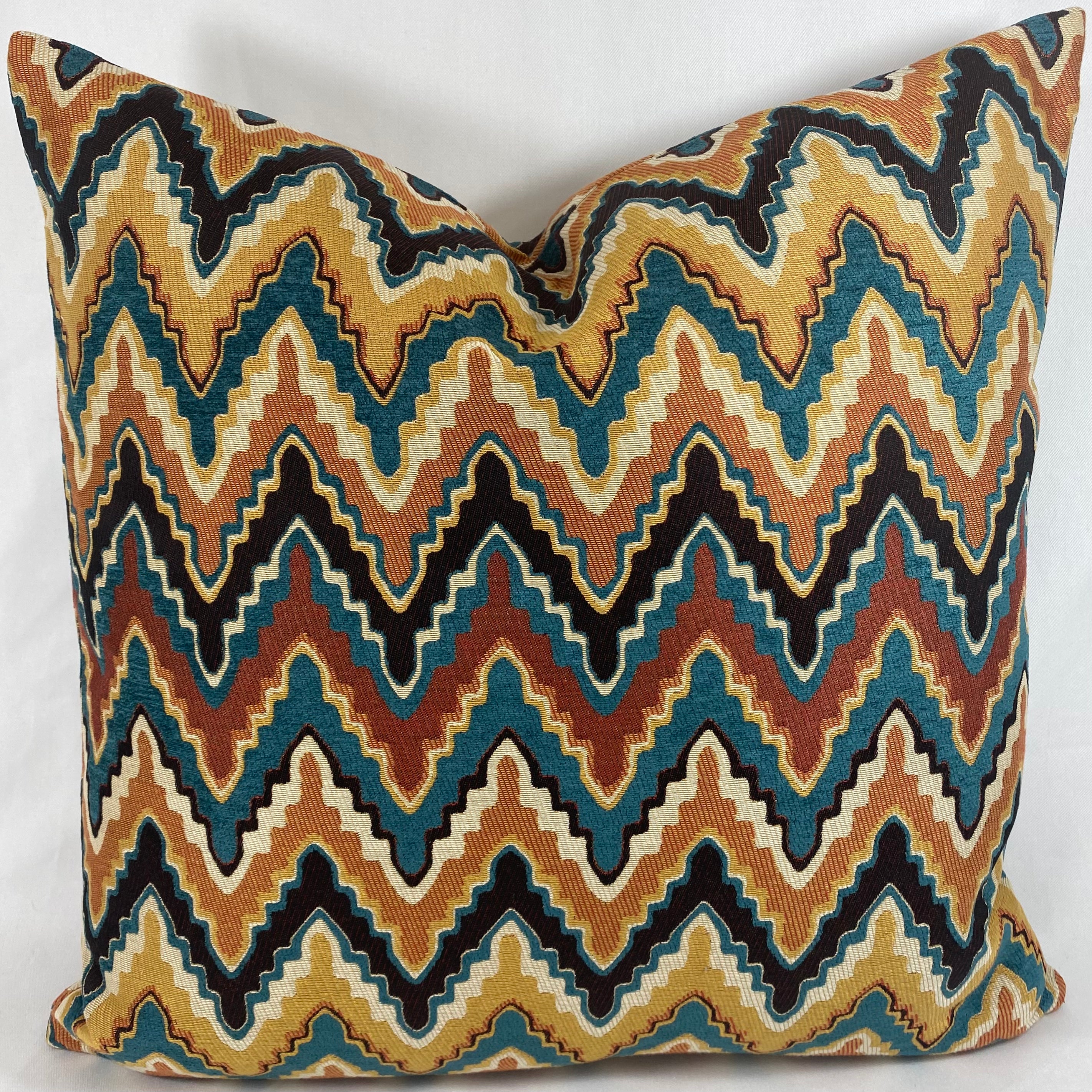 Luxury Pillow – 24" × 24" – Cahuilla