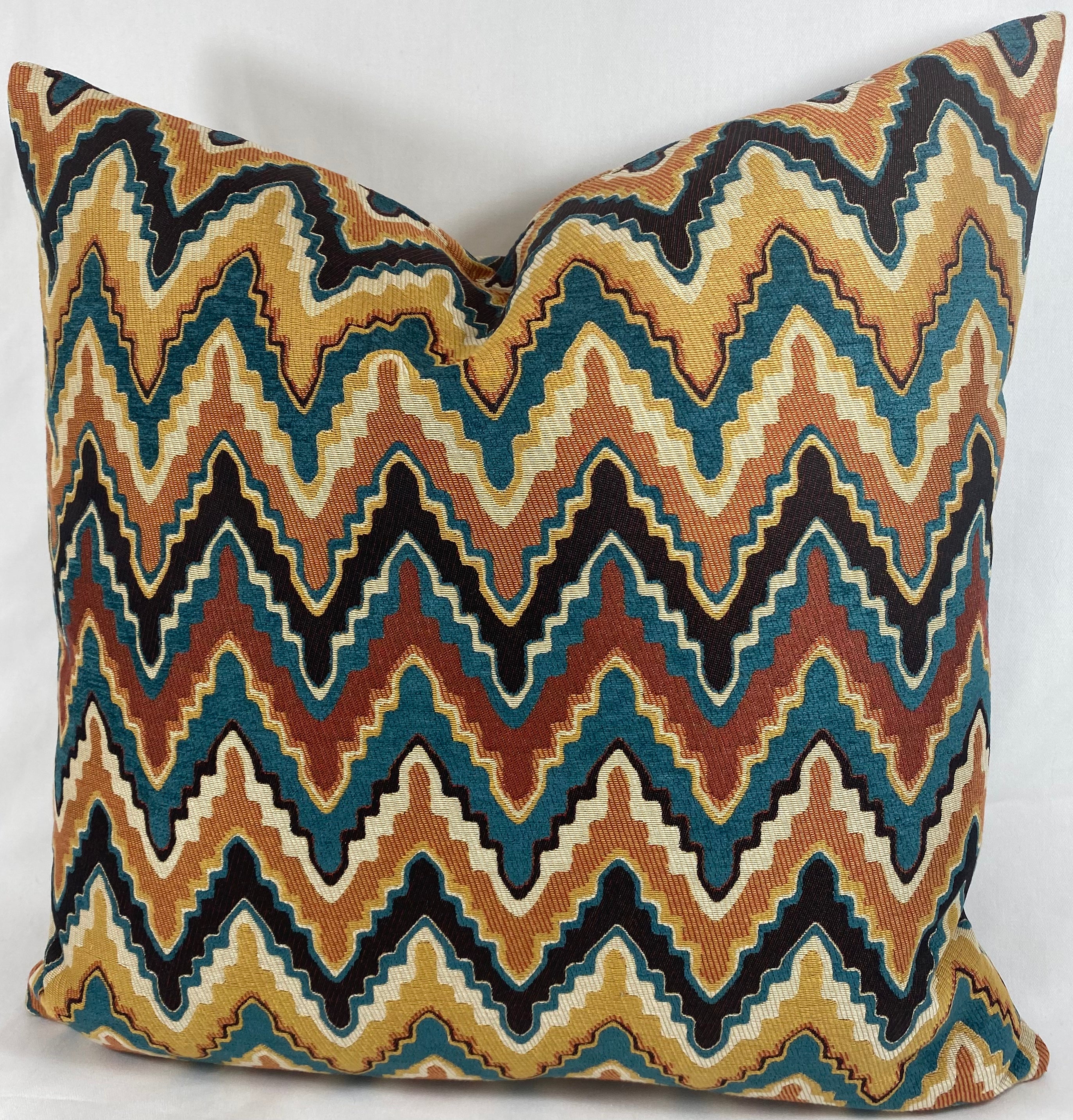 Luxury Pillow – 24" × 24" – Cahuilla