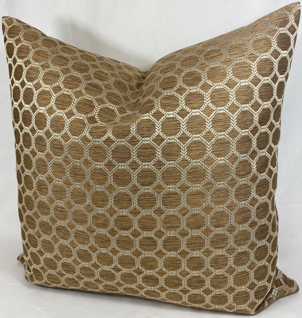 Luxury Pillow – 24" × 24" – Dax Pecan