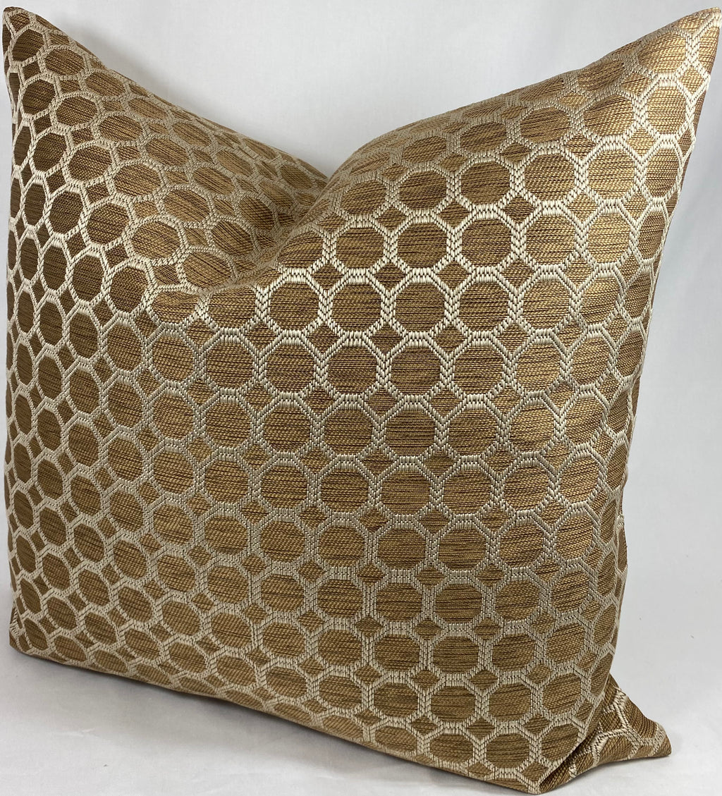Luxury Pillow – 24" × 24" – Dax Pecan