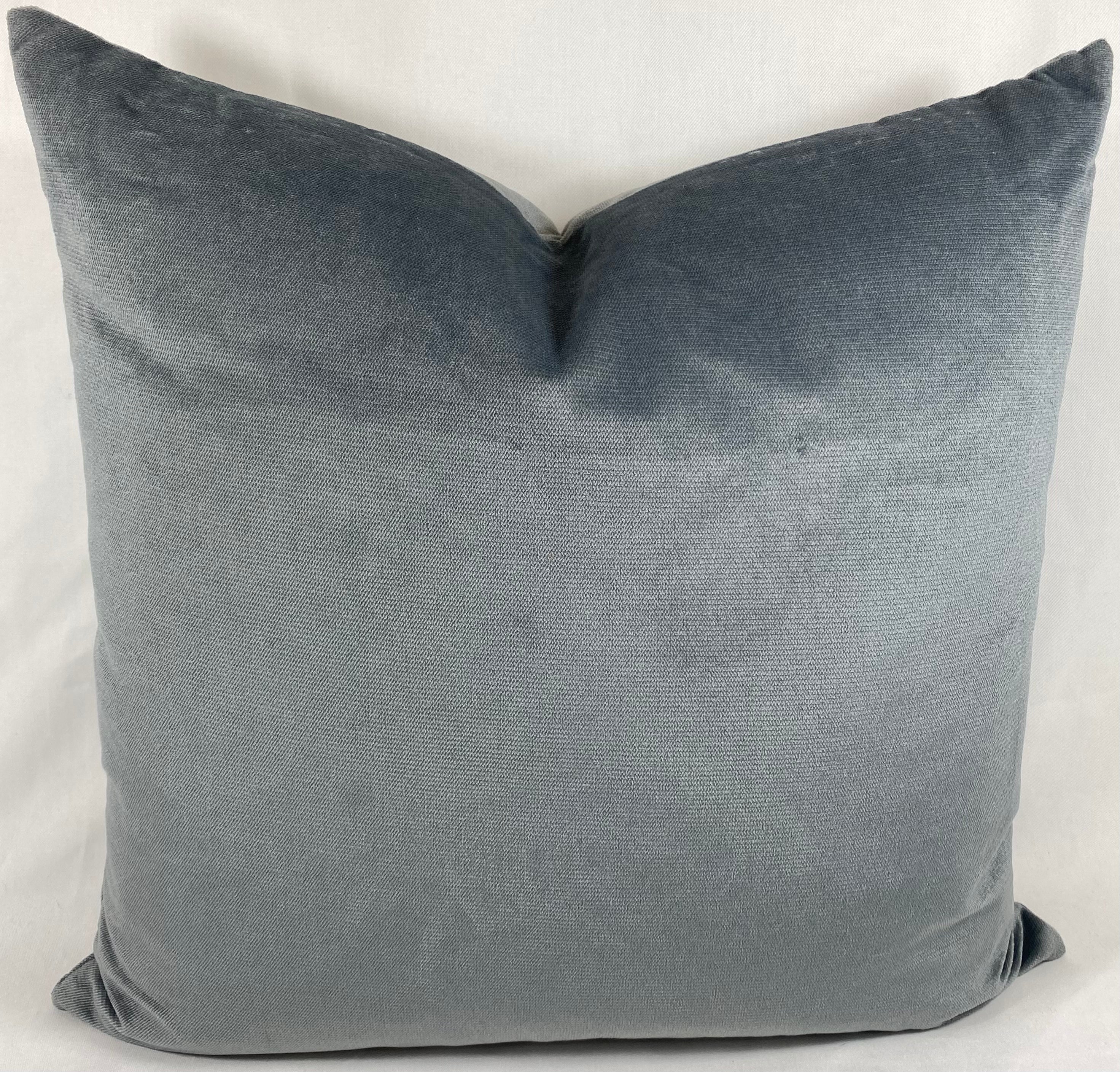 Luxury Pillow – 24" × 24" – Belvedere Graphite