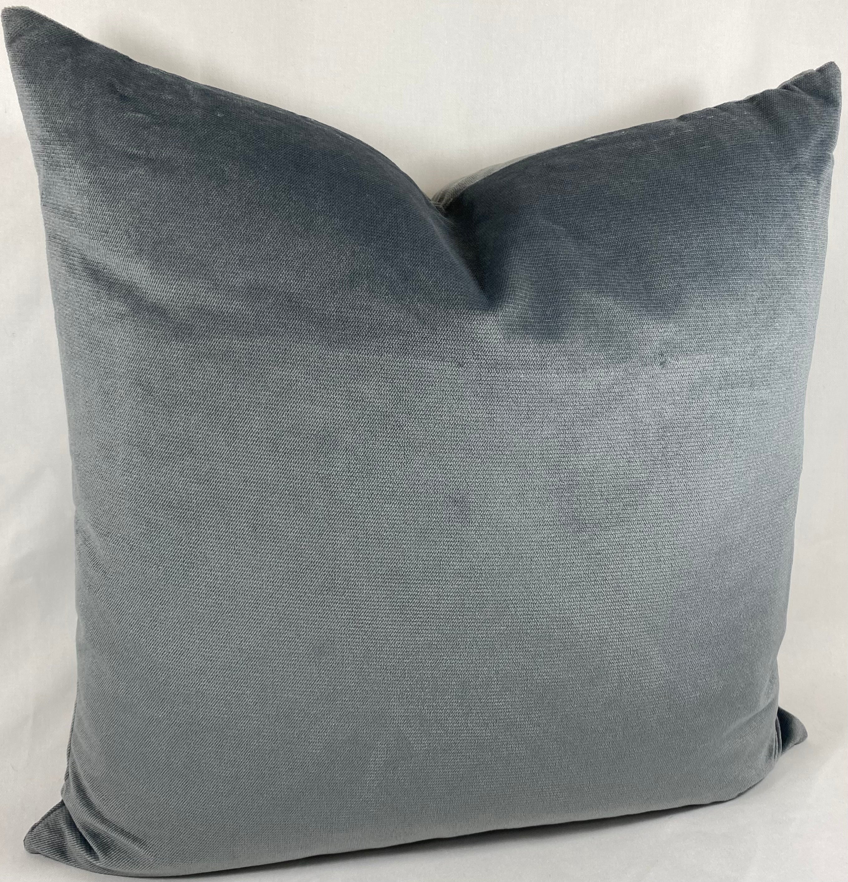 Luxury Pillow – 24" × 24" – Belvedere Graphite