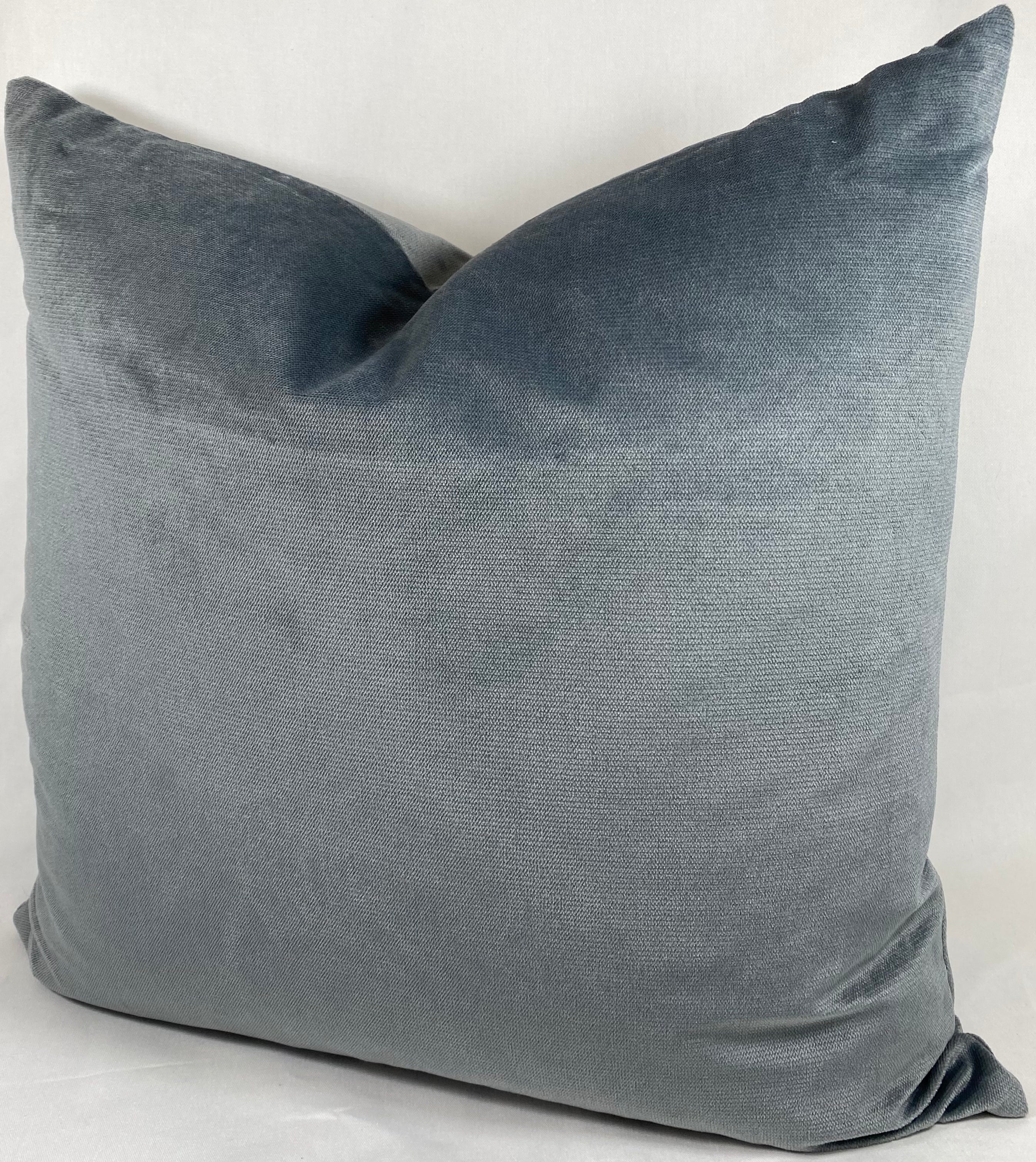 Luxury Pillow – 24" × 24" – Belvedere Graphite