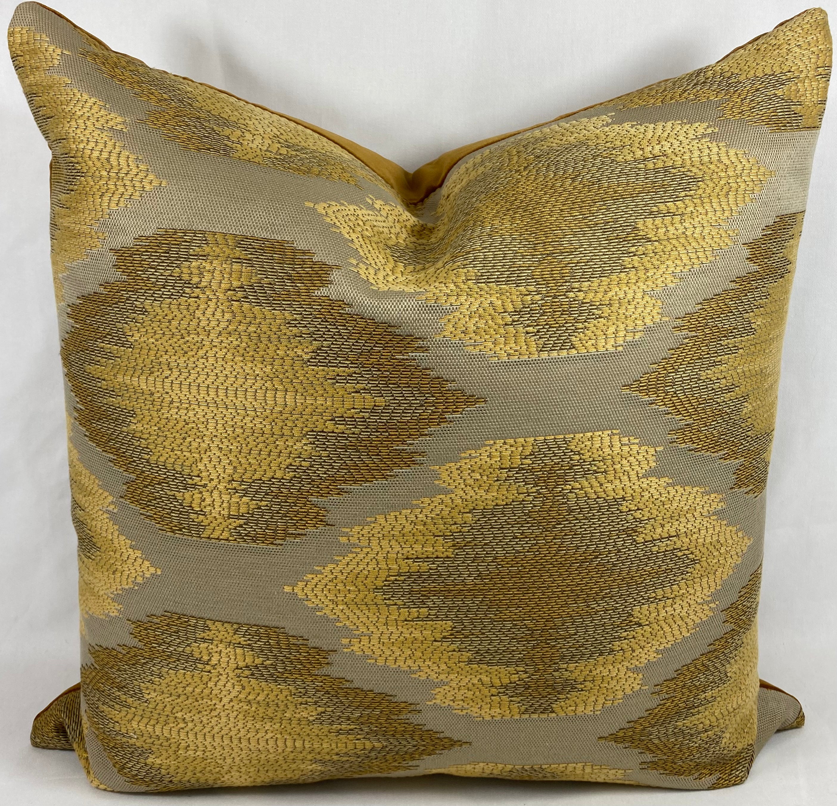Luxury Pillow – 24" × 24" – Aztec Gold