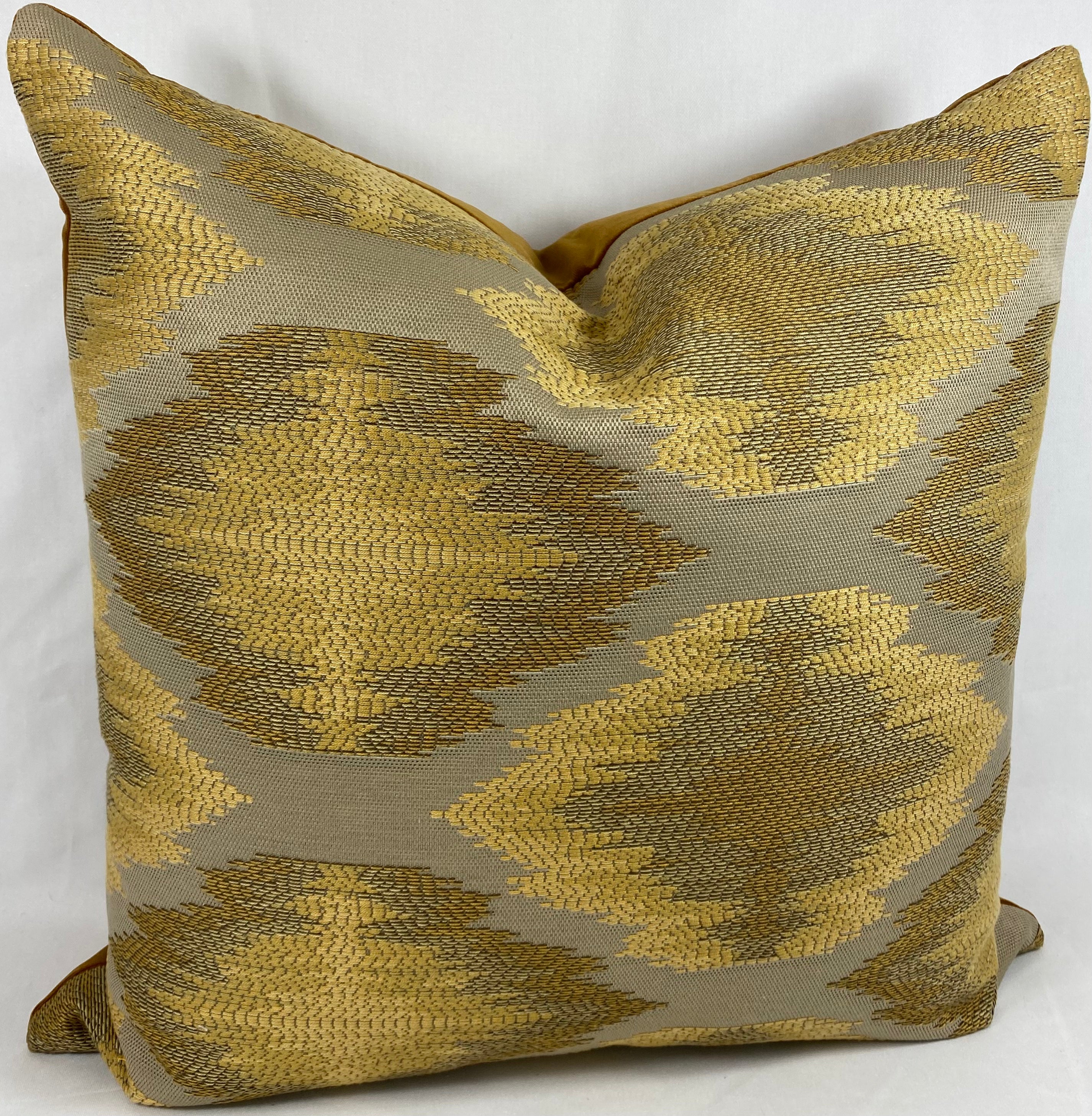 Luxury Pillow – 24" × 24" – Aztec Gold