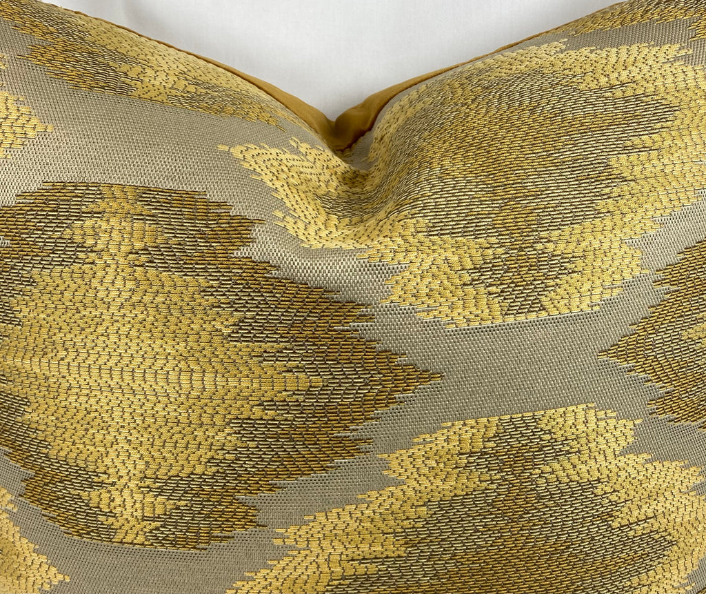 Luxury Pillow – 24" × 24" – Aztec Gold