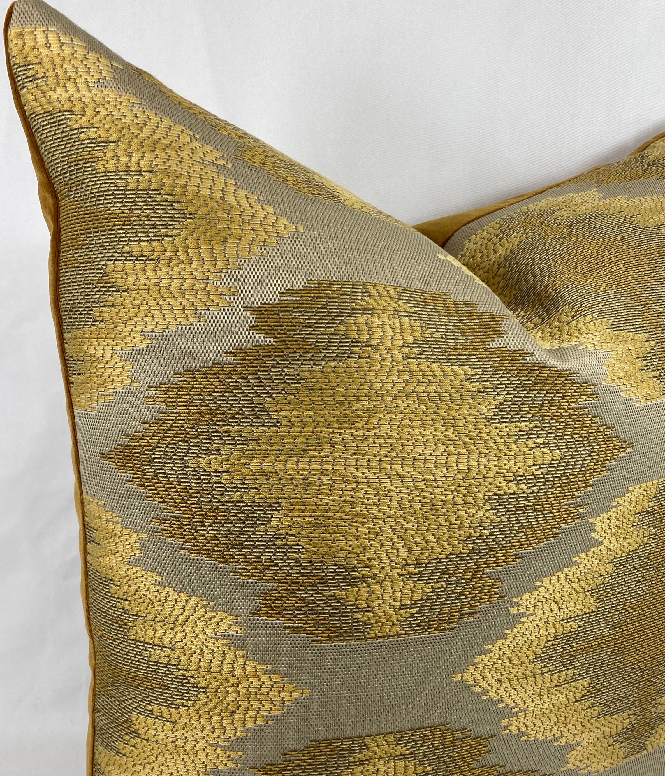 Luxury Pillow – 24" × 24" – Aztec Gold