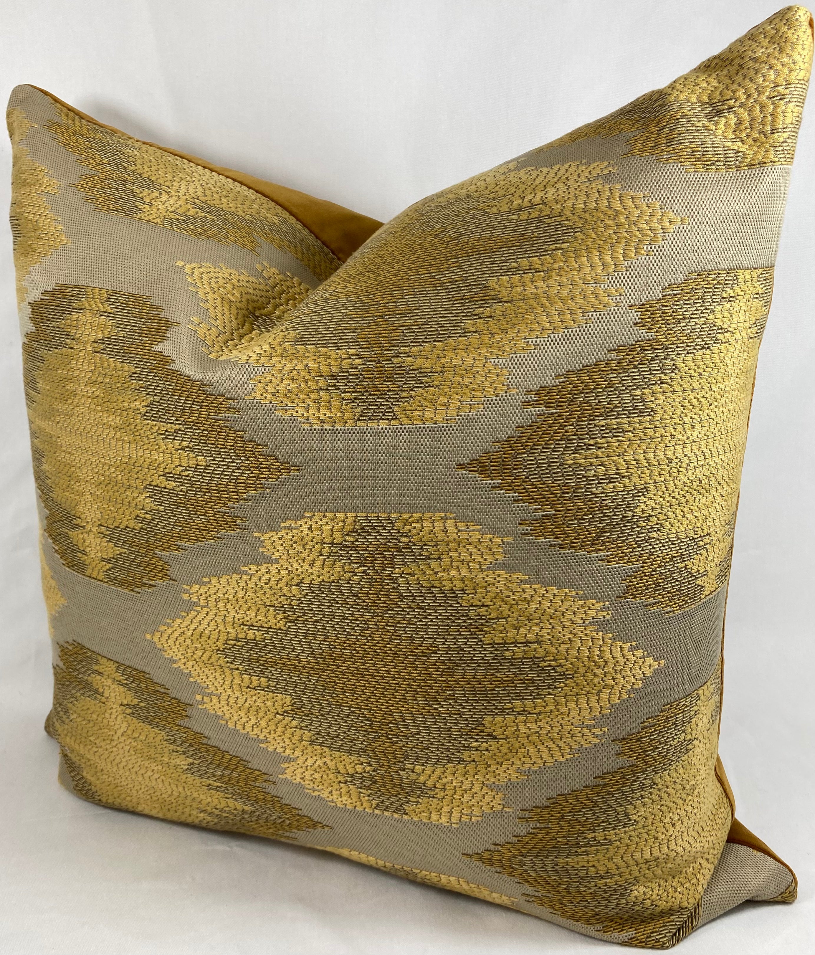 Luxury Pillow – 24" × 24" – Aztec Gold