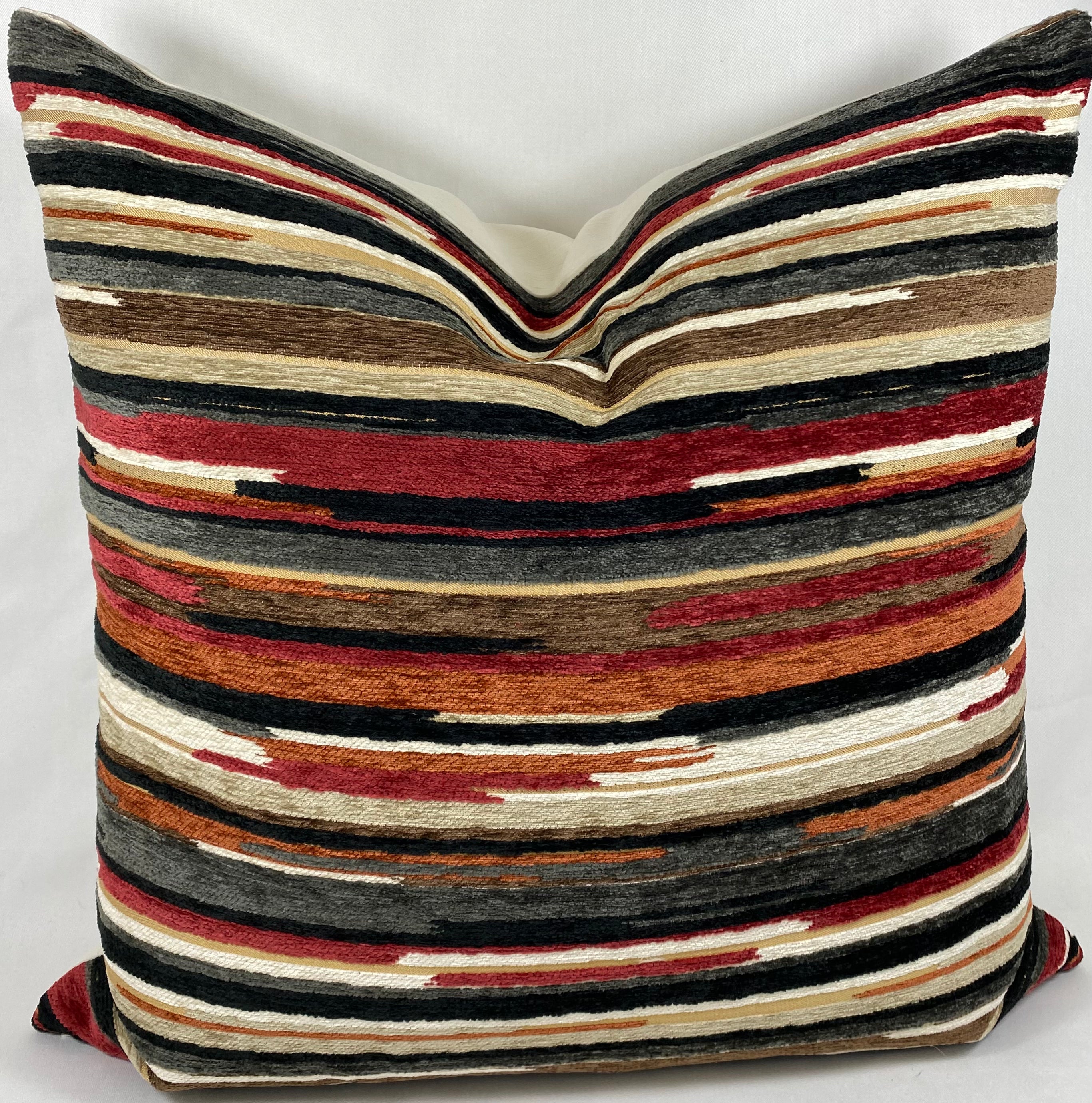 Luxury Pillow – 24" × 24" – Vivid Cayenne