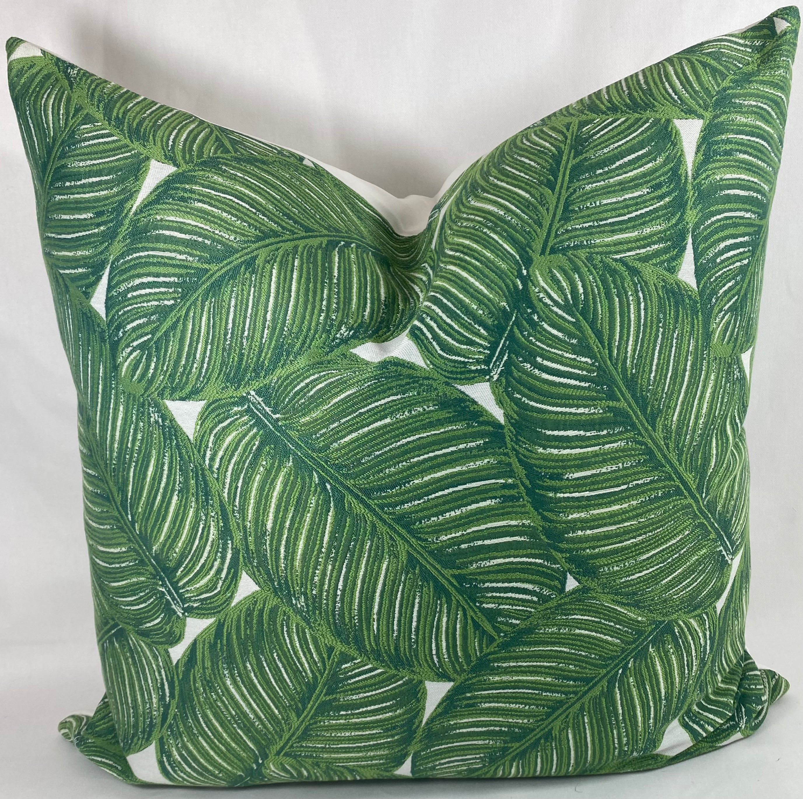 Luxury Pillow – 24" × 24" – Sun Coast