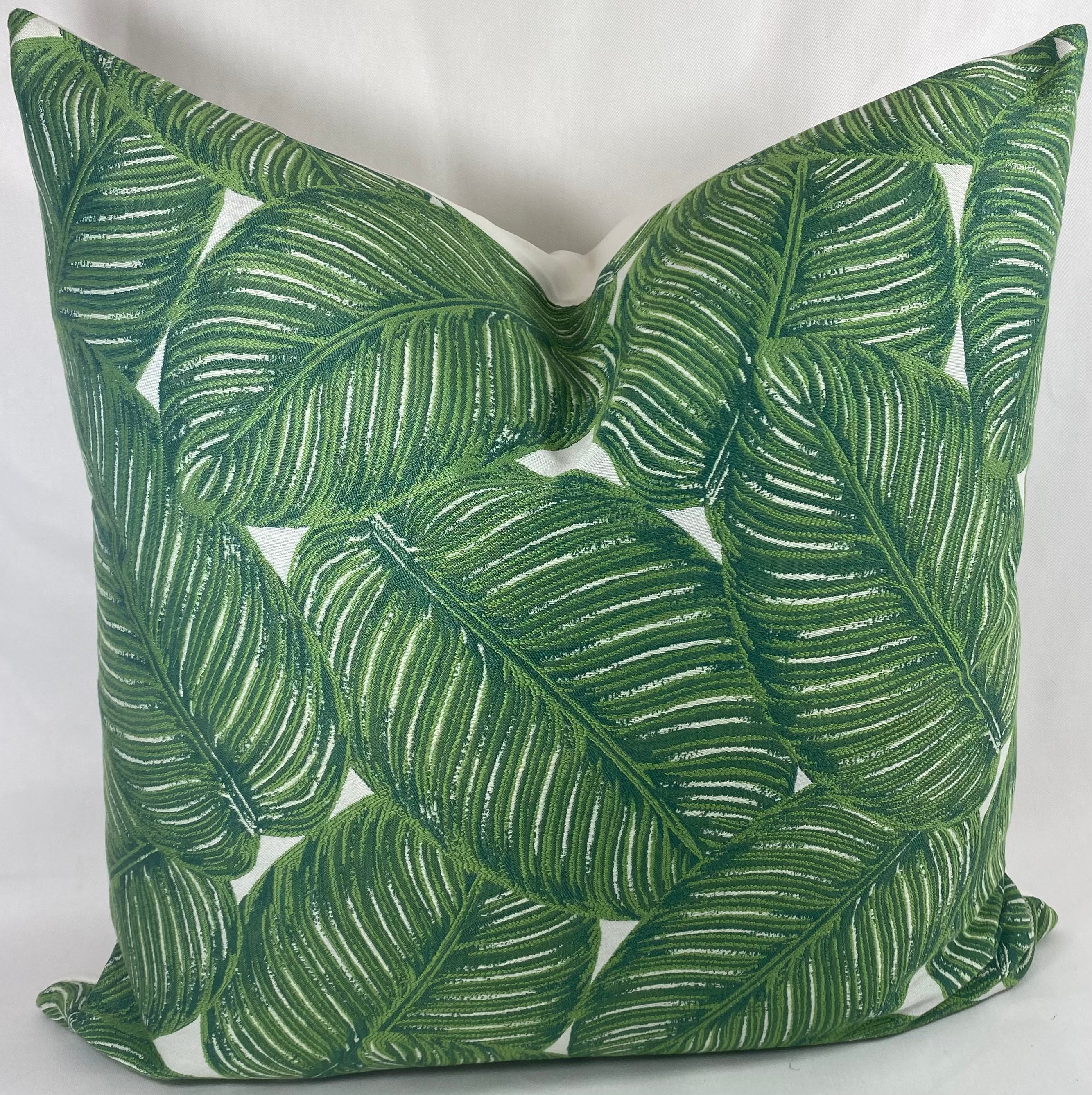 Luxury Pillow – 24" × 24" – Sun Coast