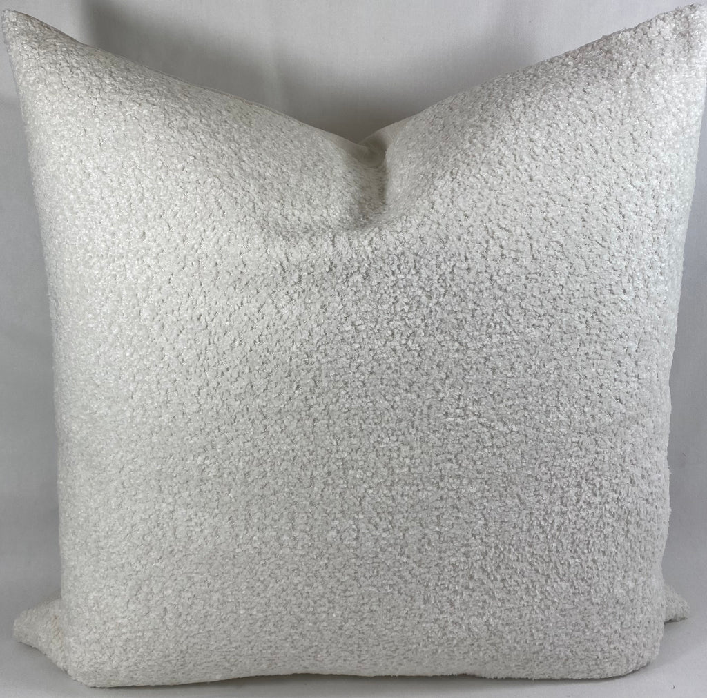 Luxury Pillow – 24" × 24" – Snuggle Ivory
