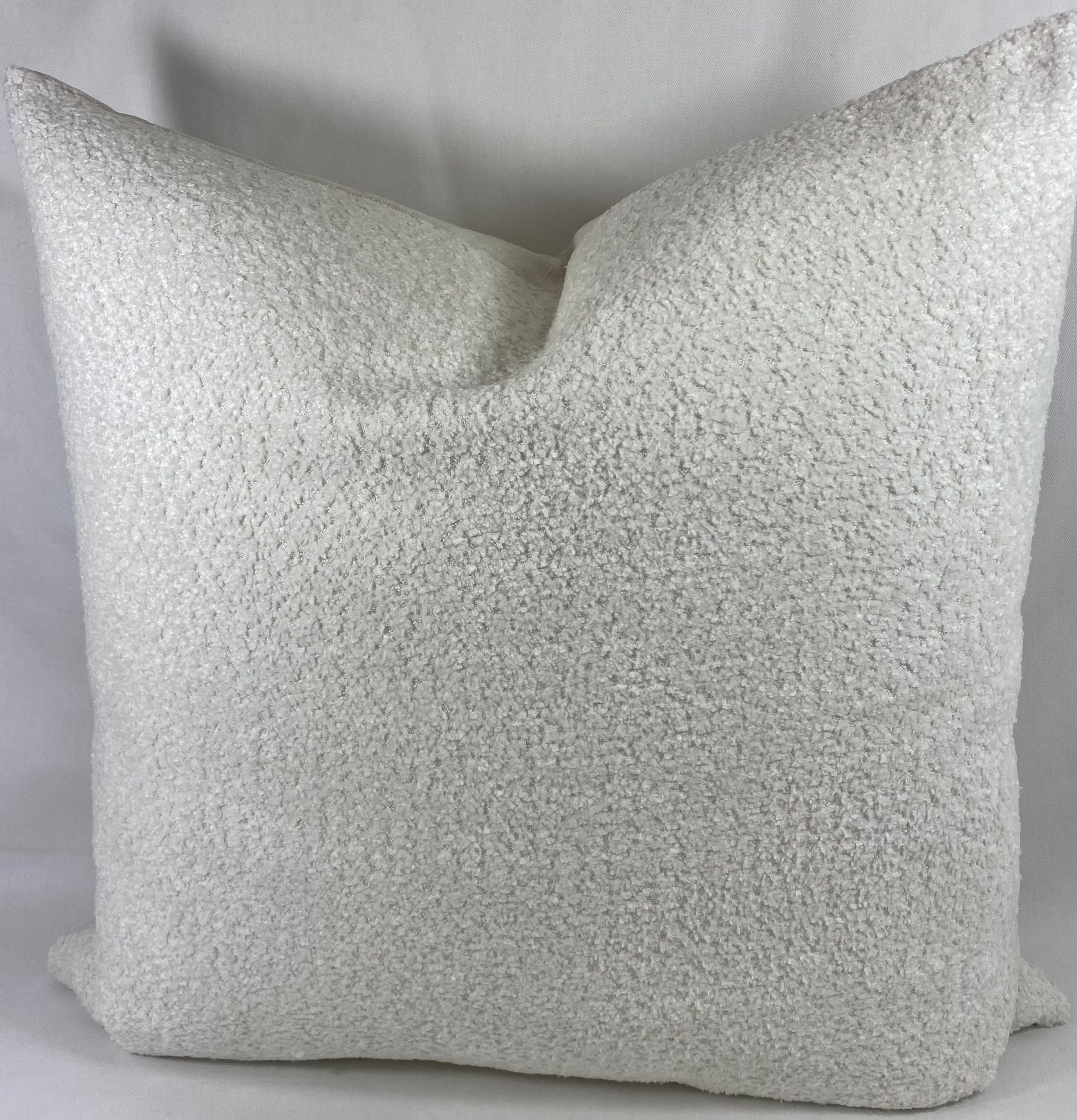 Luxury Pillow – 24" × 24" – Snuggle Ivory