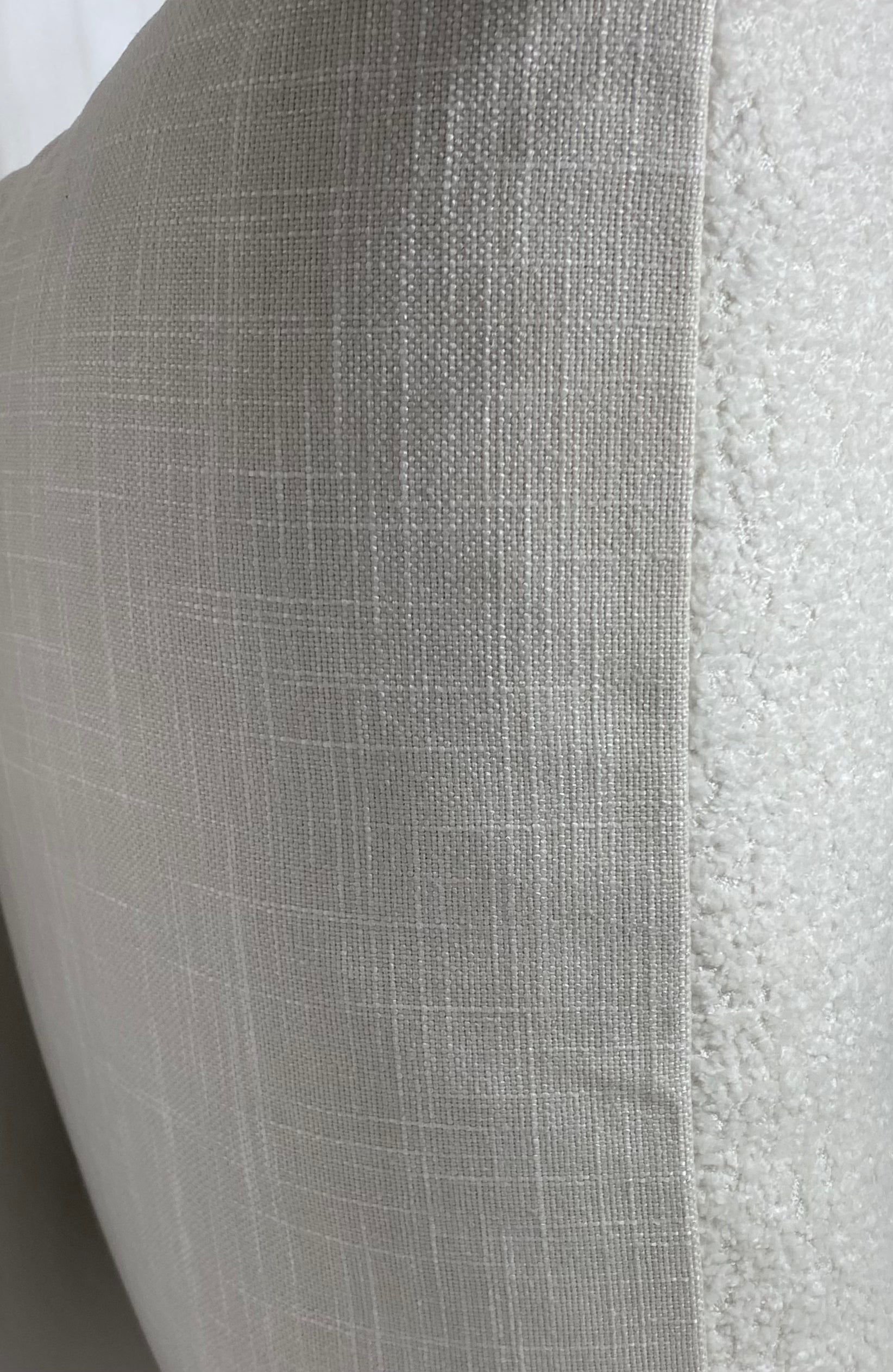 Luxury Pillow – 24" × 24" – Snuggle Ivory