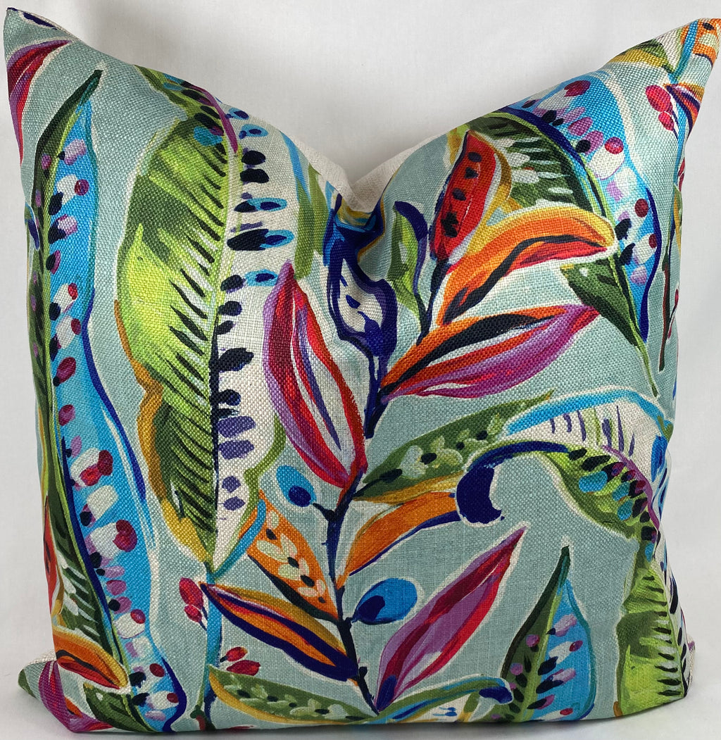 Luxury Pillow – 24" × 24" – Enrique