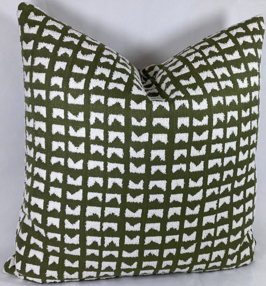 Luxury Pillow – 24" × 24" – Adair Fern