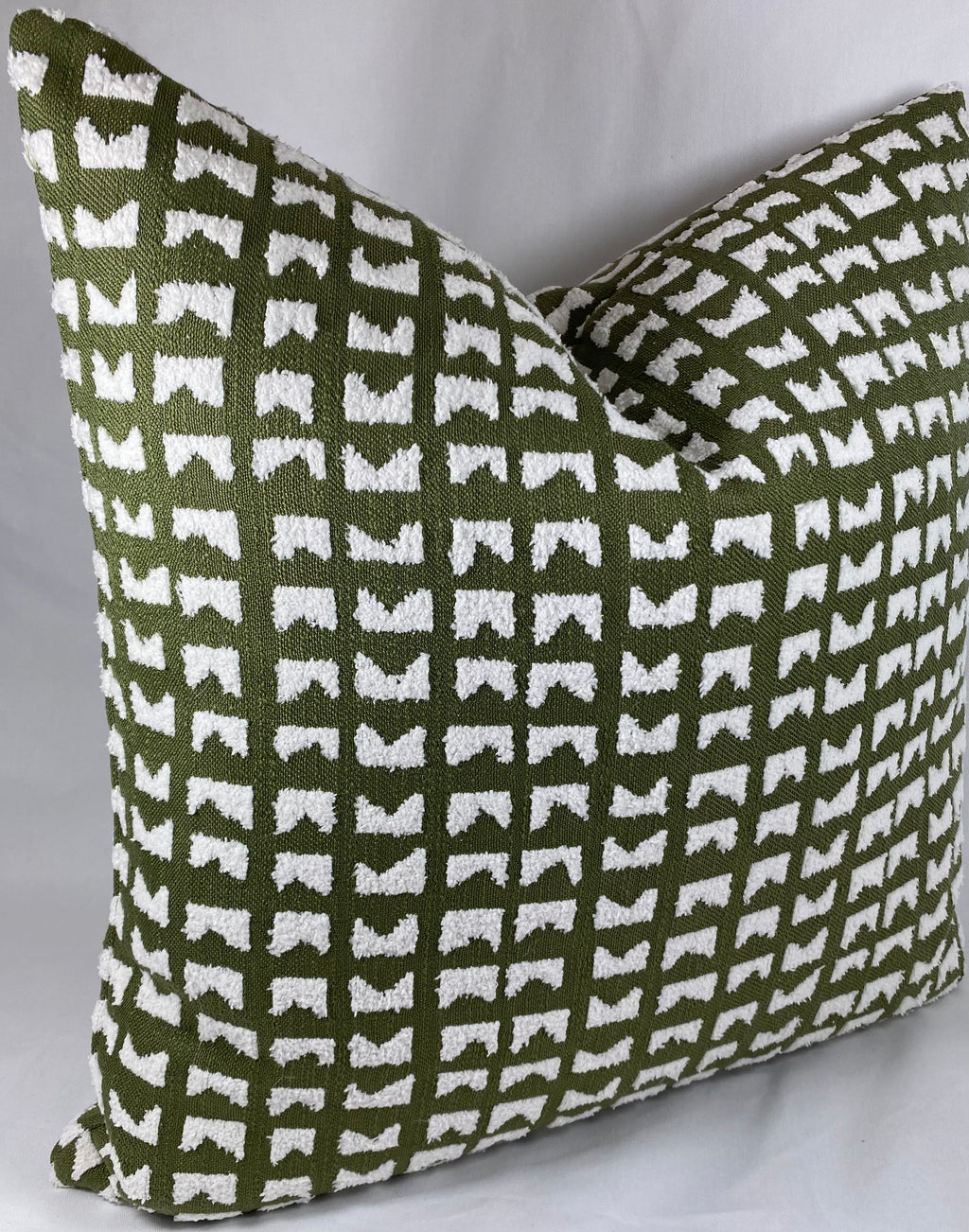 Luxury Pillow – 24" × 24" – Adair Fern