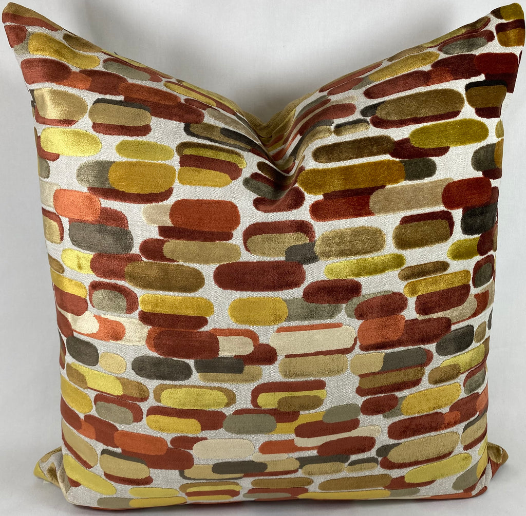 Luxury Pillow – 24" × 24" – Capsules Turmeric