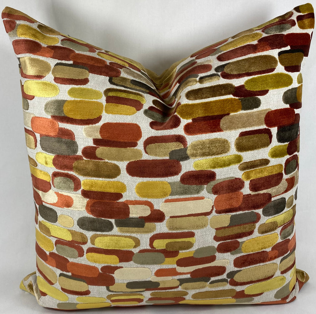 Luxury Pillow – 24" × 24" – Capsules Turmeric