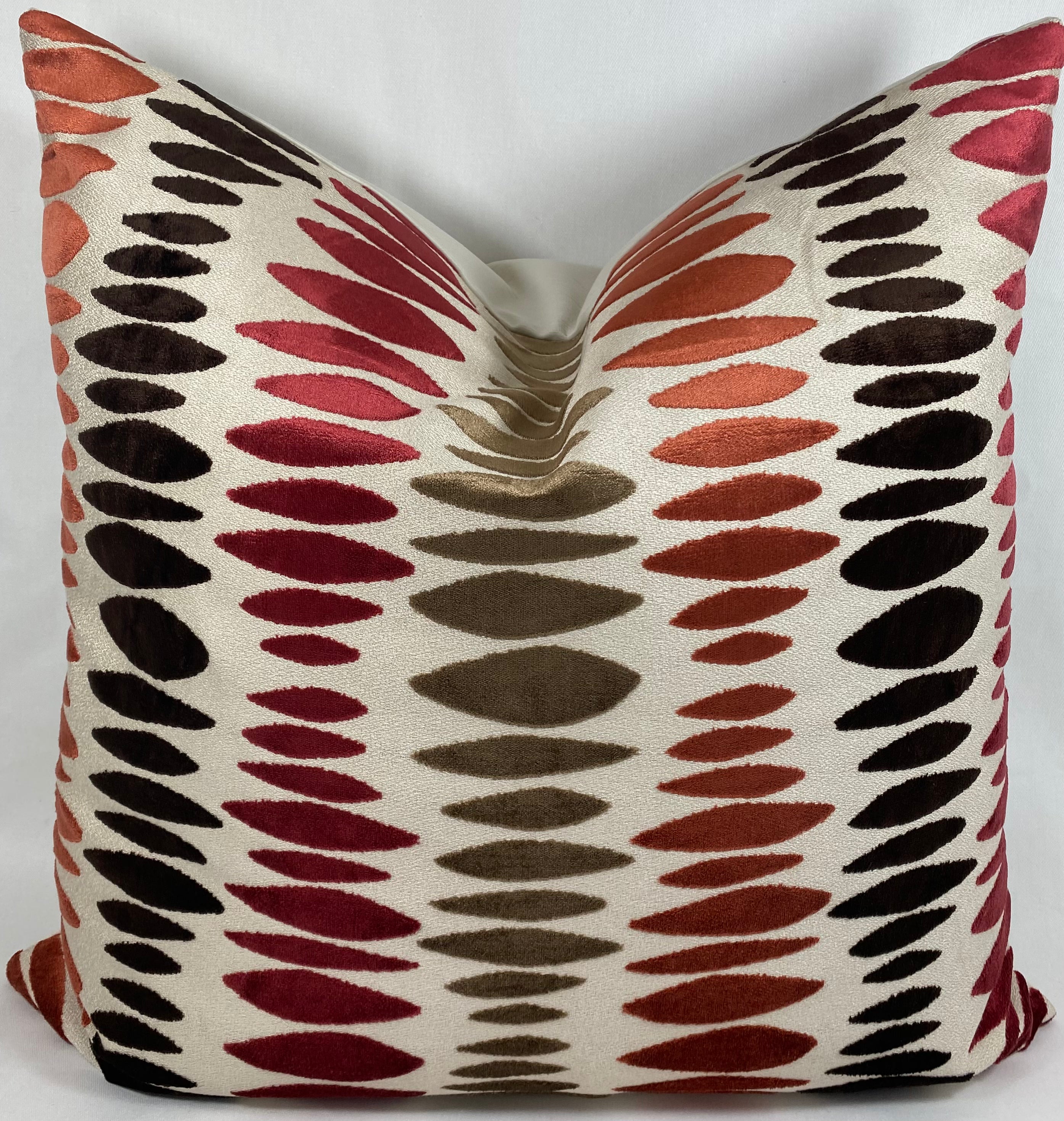 Luxury Pillow – 24" × 24" – Prospero Berry