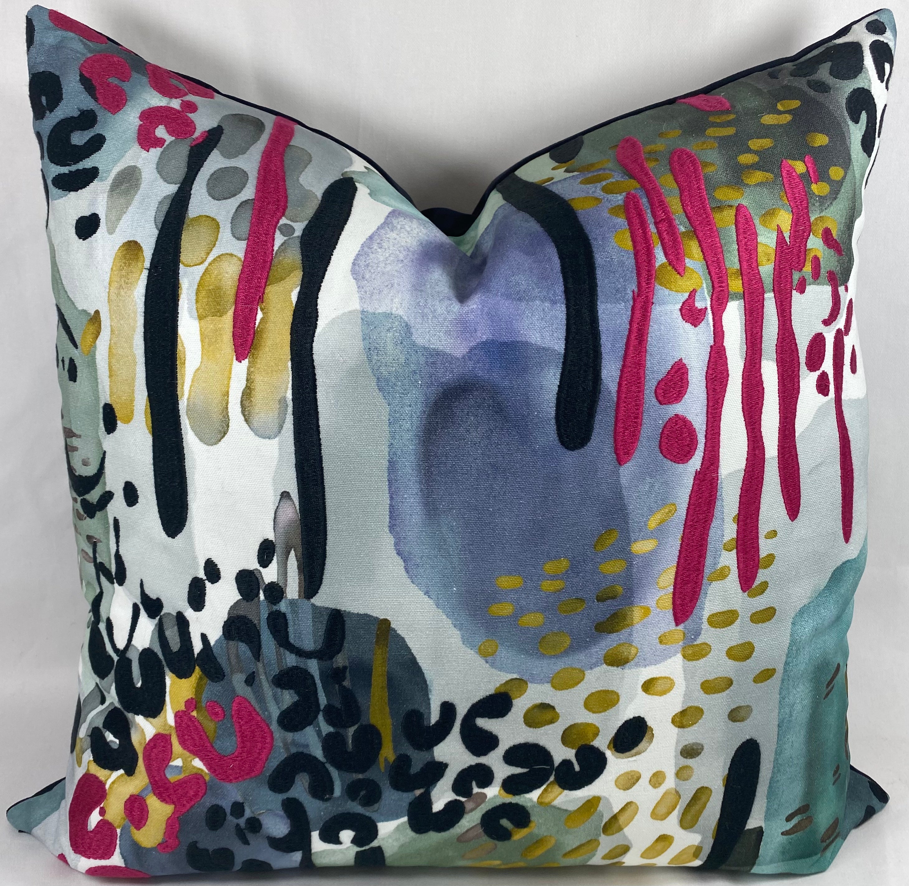 Luxury Pillow – 24" × 24" – Fauve Oasis