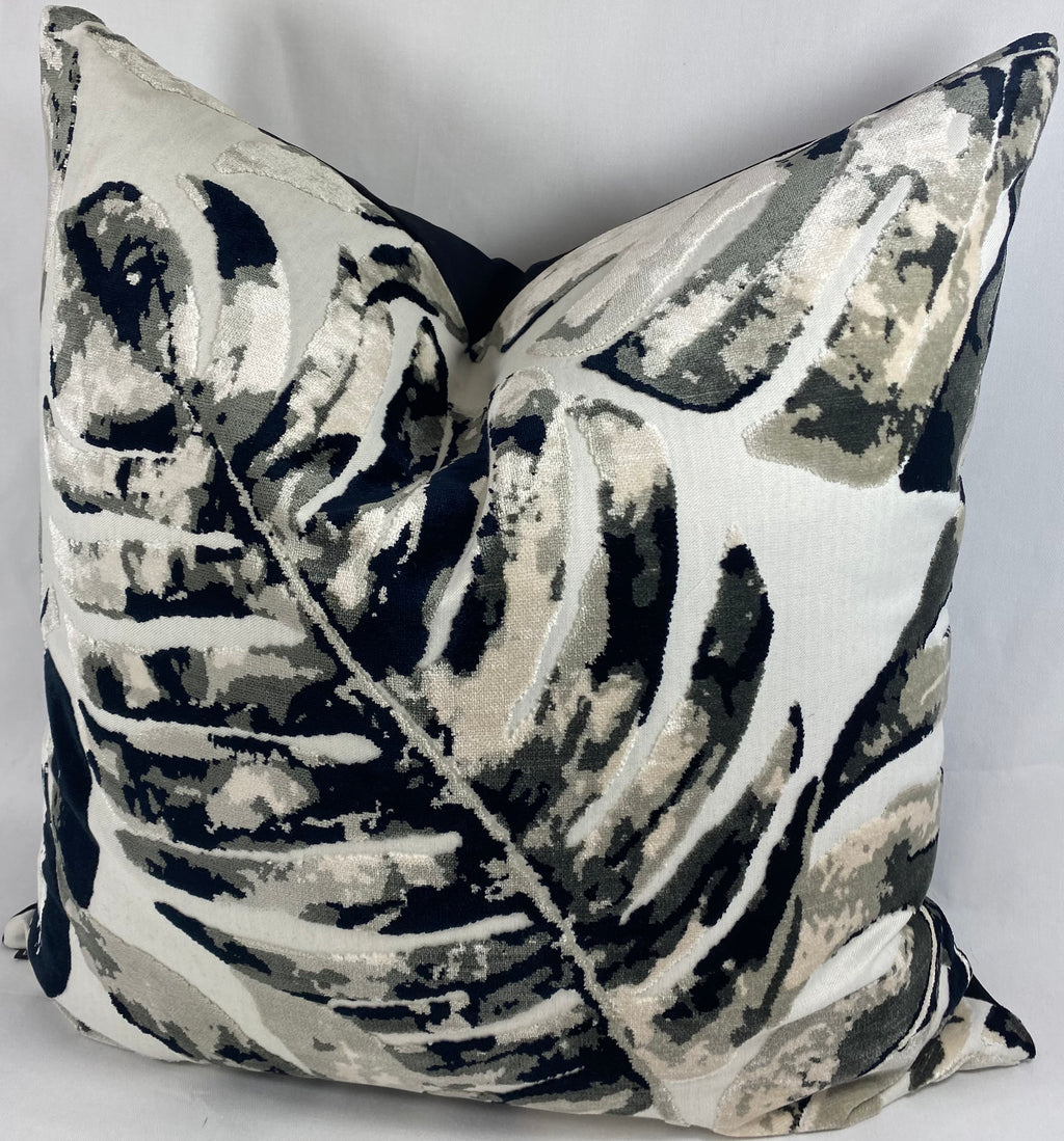 Luxury Pillow – 24" × 24" – Massala Onyx