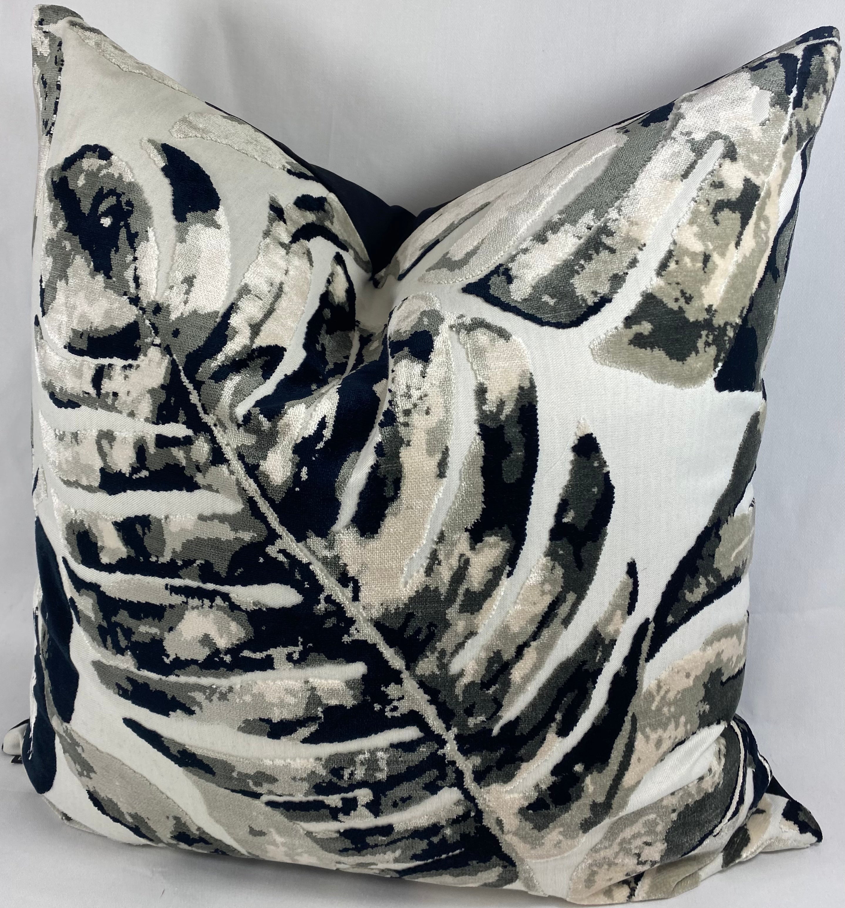 Luxury Pillow – 24" × 24" – Massala Onyx