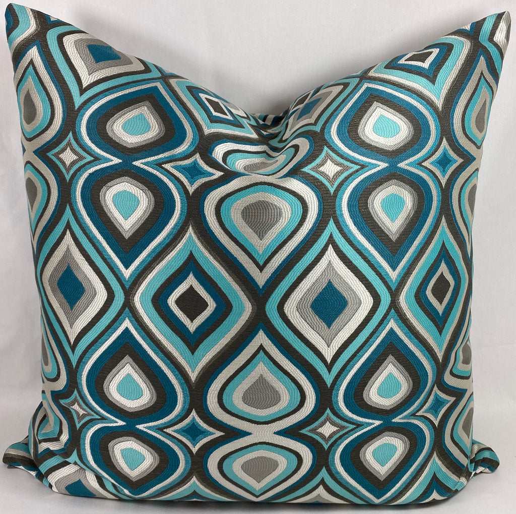 Luxury Pillow – 24" × 24" – Doyle