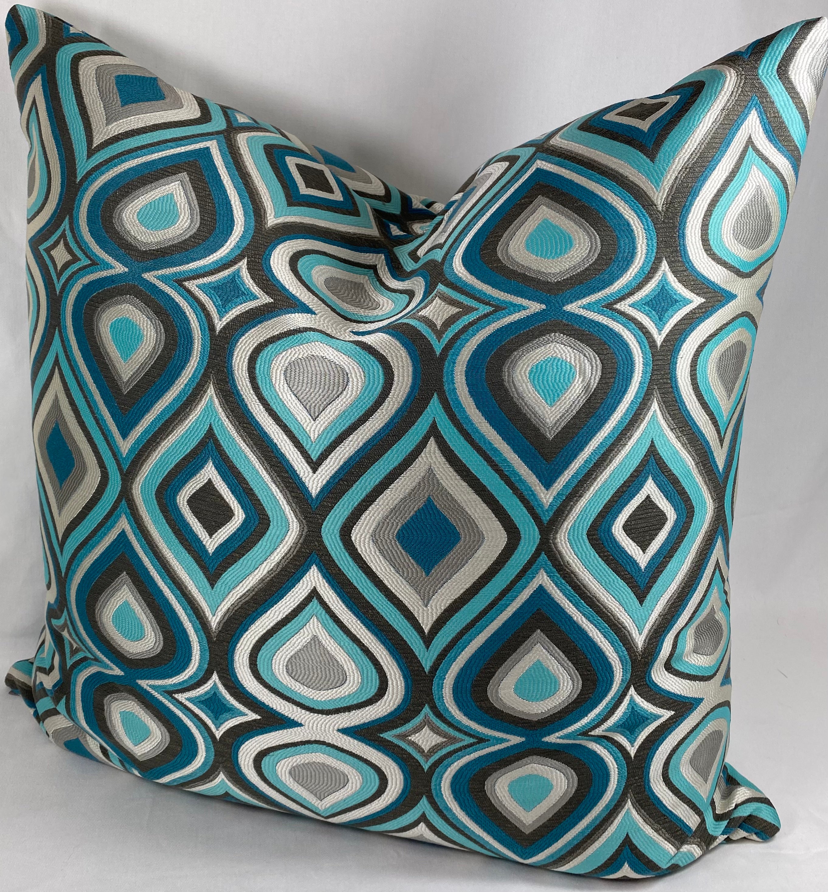 Luxury Pillow – 24" × 24" – Doyle