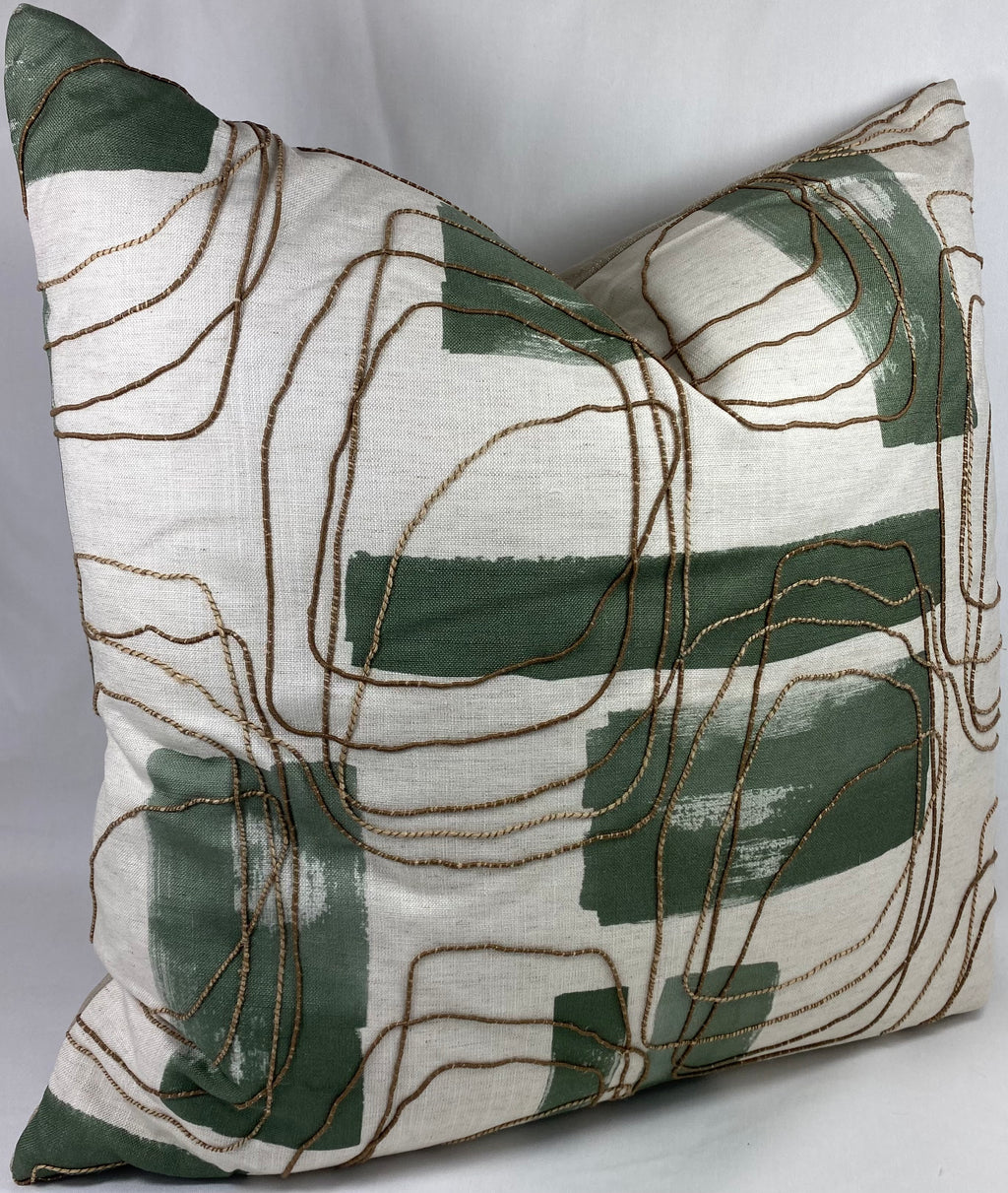 Luxury Pillow – 24" × 24" – Freeform Juniper