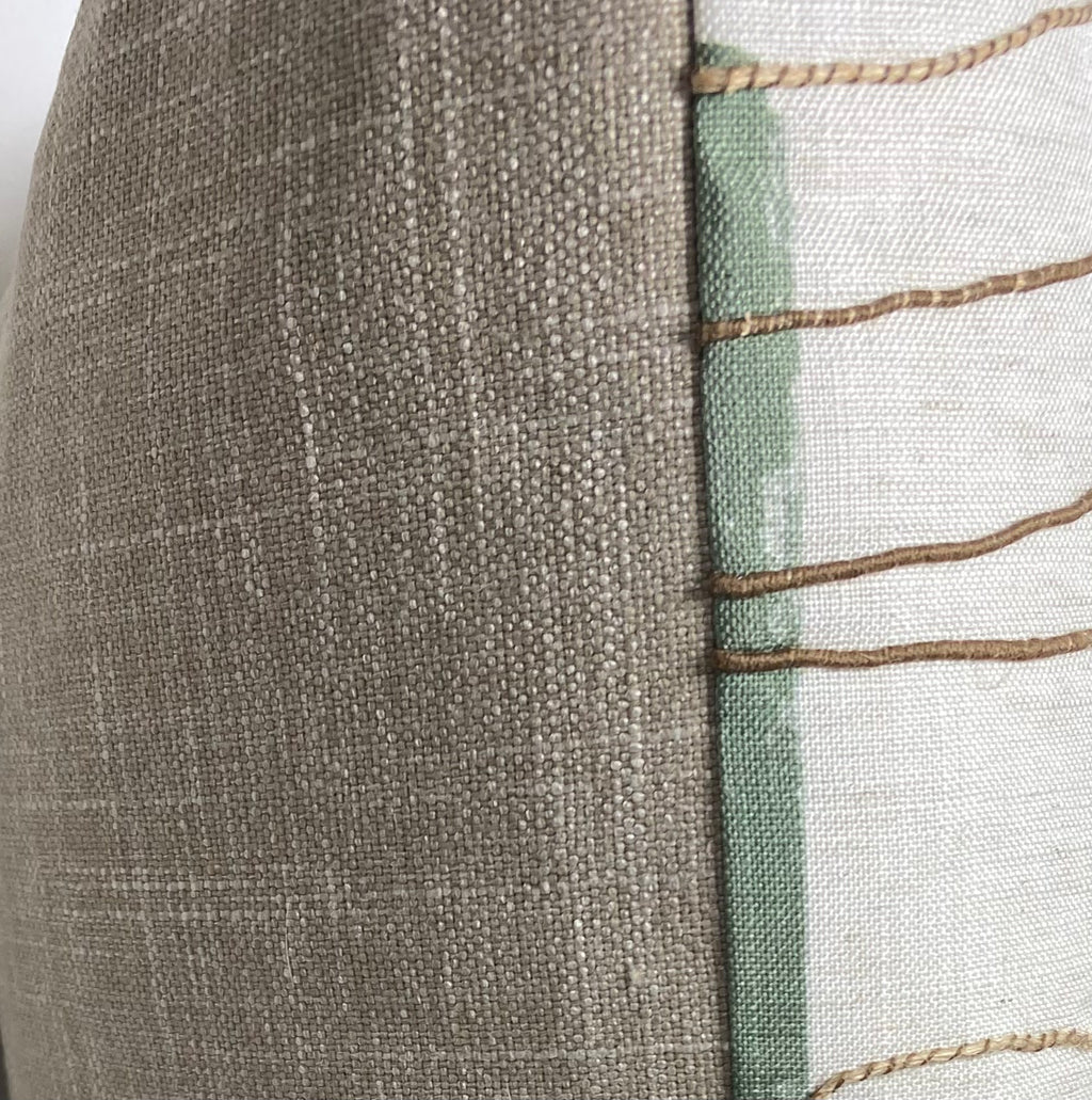 Luxury Pillow – 24" × 24" – Freeform Juniper