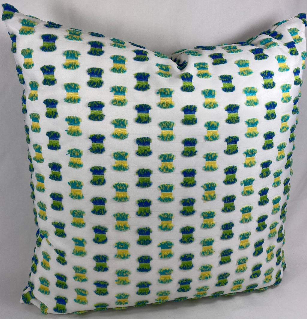 Luxury Outdoor Pillow - 22" × 22" - Fifi Green