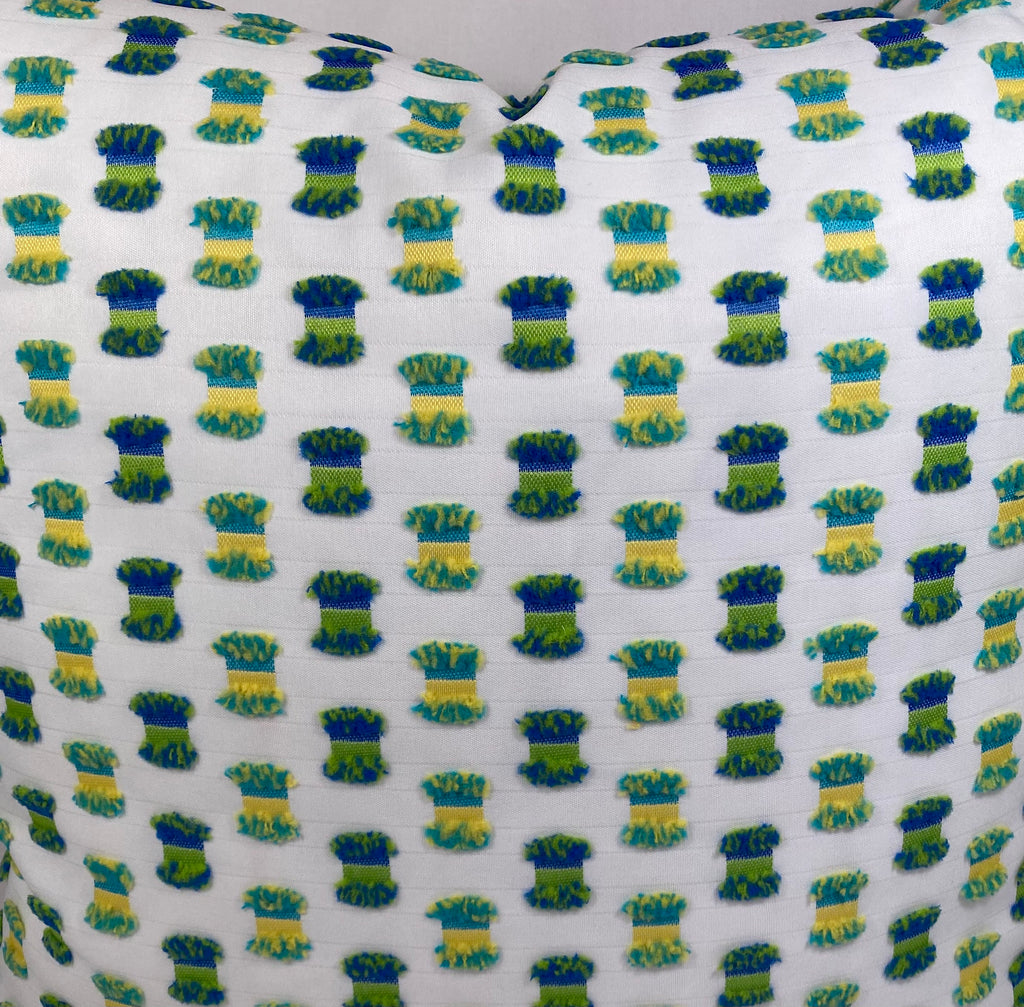 Luxury Outdoor Pillow - 22" × 22" - Fifi Green