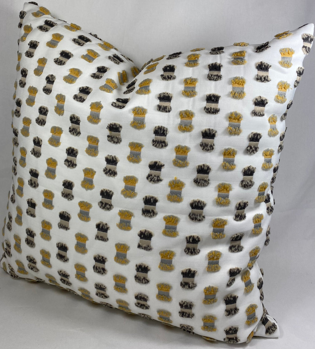Luxury Outdoor Pillow – 22" × 22" – Fifi Sunray