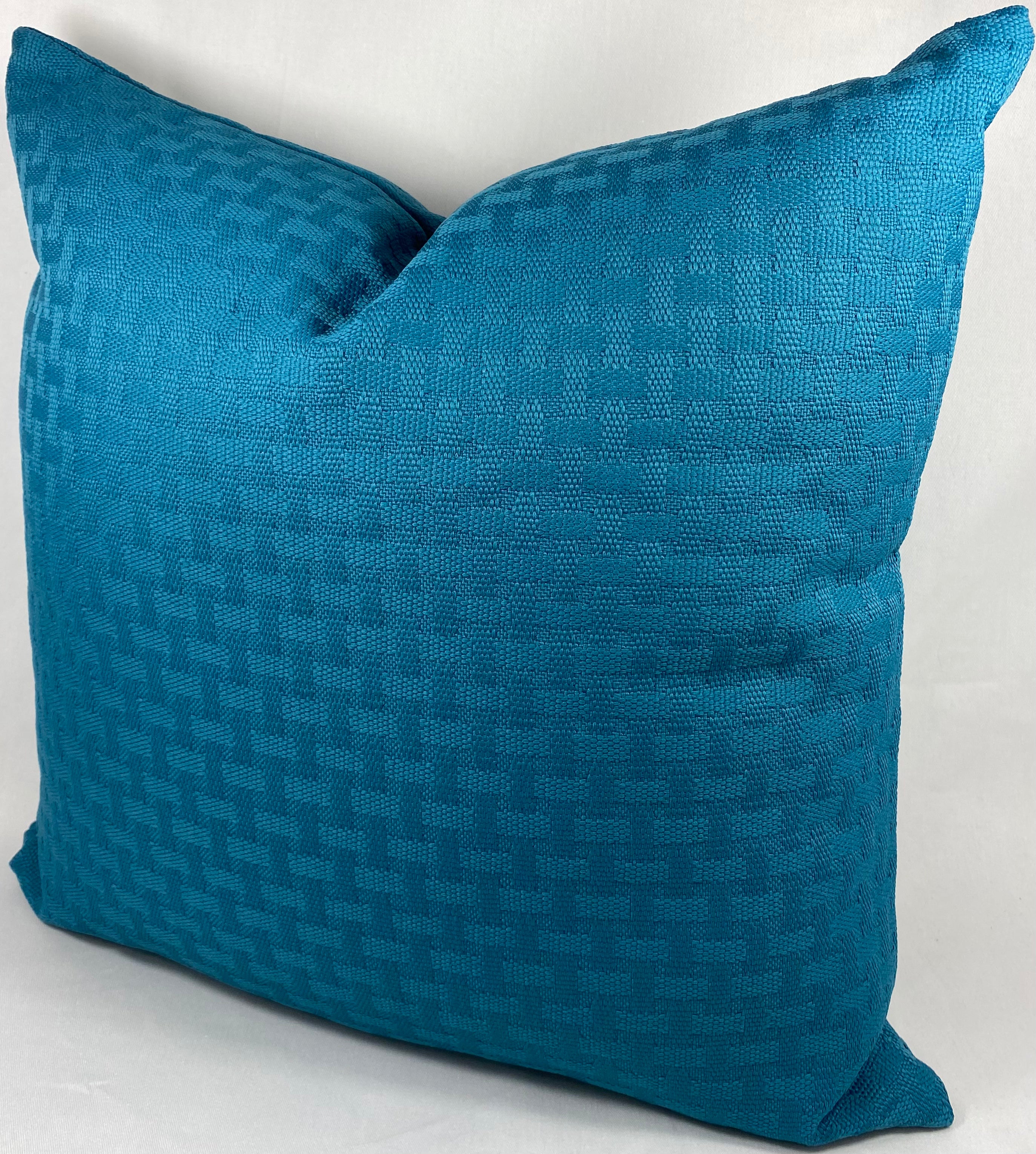 Luxury Pillow – 22" × 22" – Carmel Weave Turquoise
