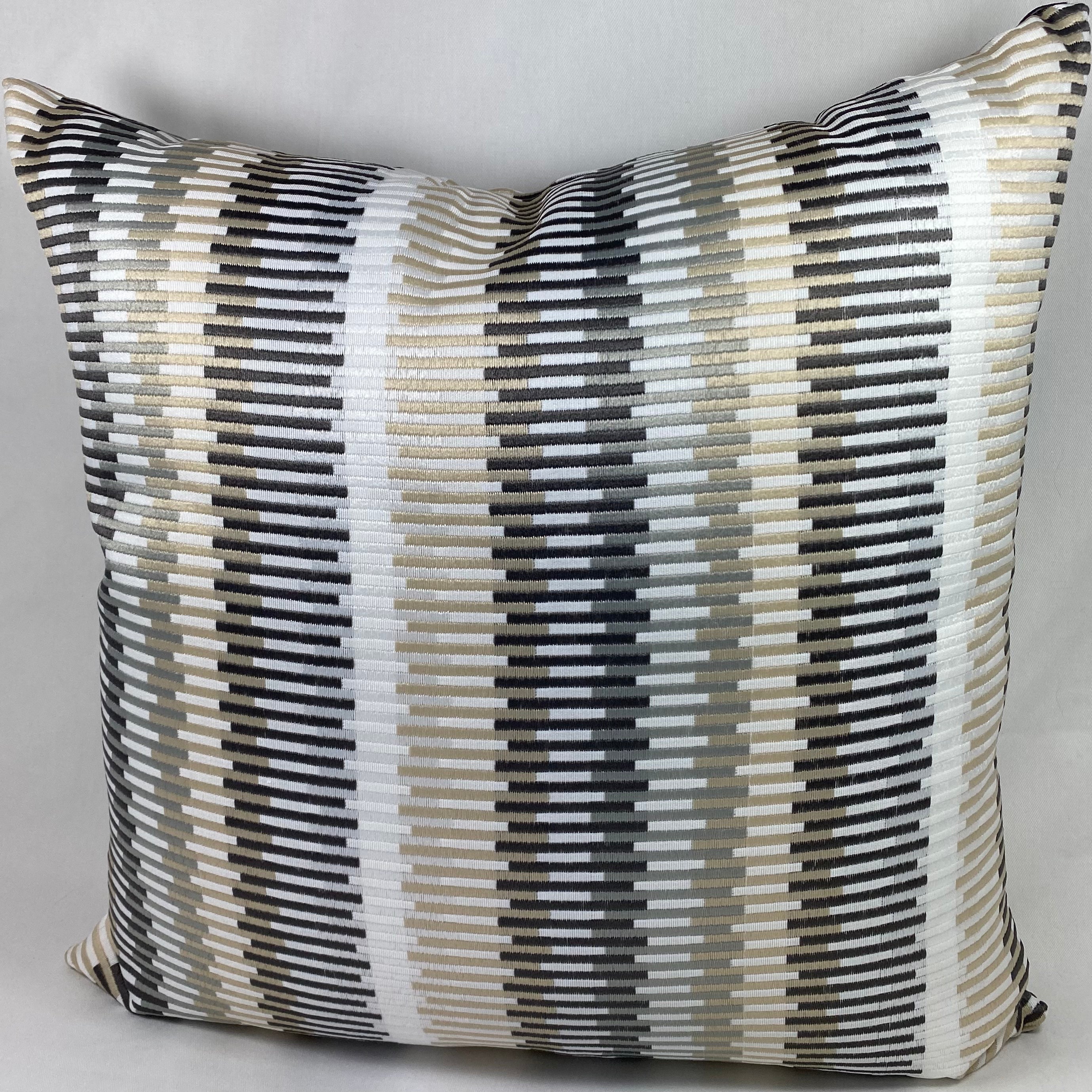Luxury Outdoor Pillow – 22" × 22" – Sunfun Stripe Linen
