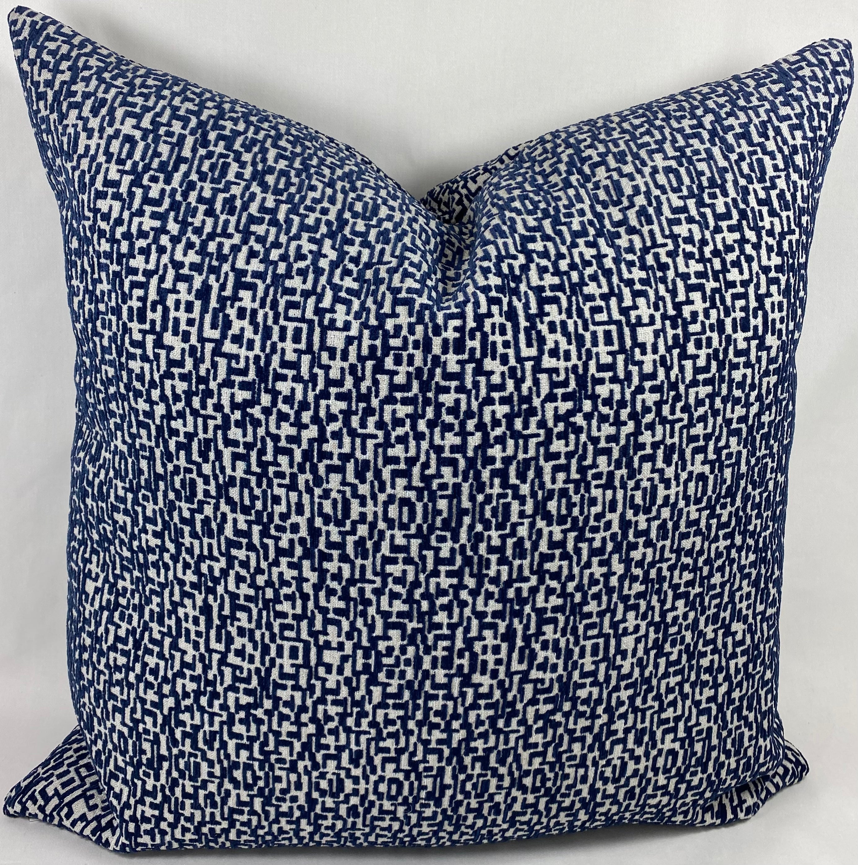 Luxury Pillow – 24" × 24" – Code Navy