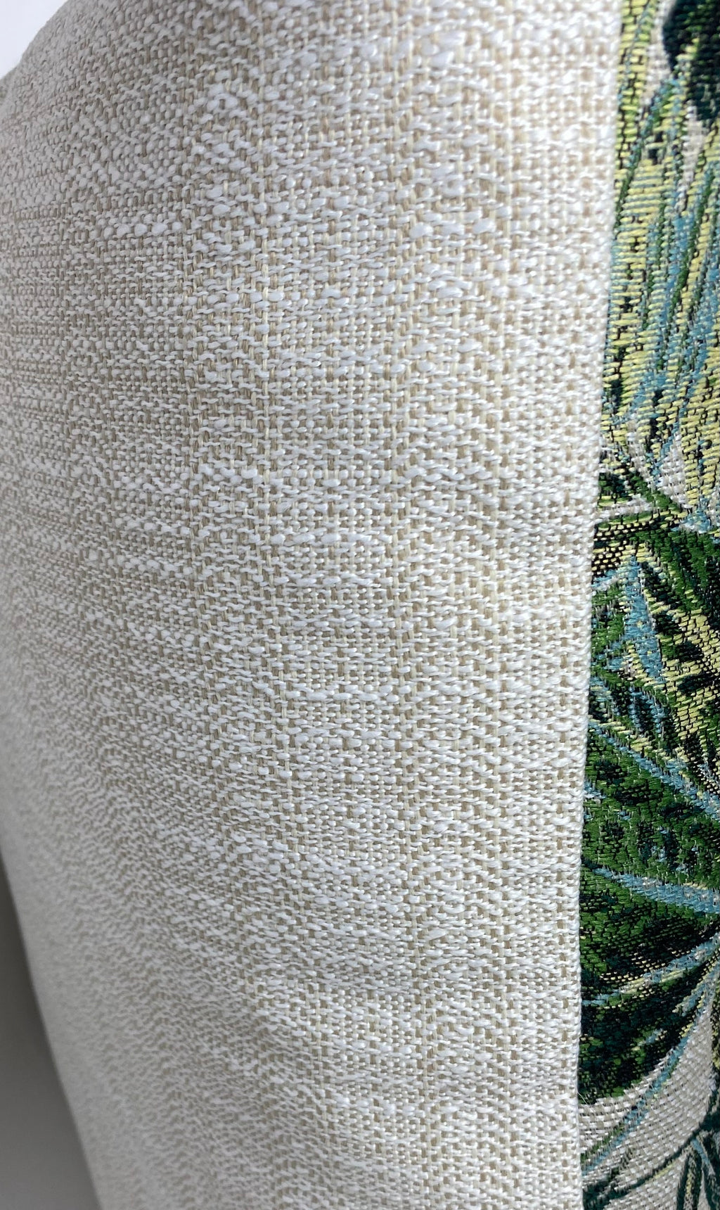 Luxury Outdoor Pillow – 22" × 22" – Rain Forest Green