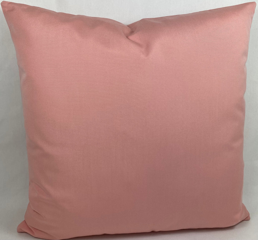 Luxury Outdoor Pillow – 22" × 22" – Flamingo