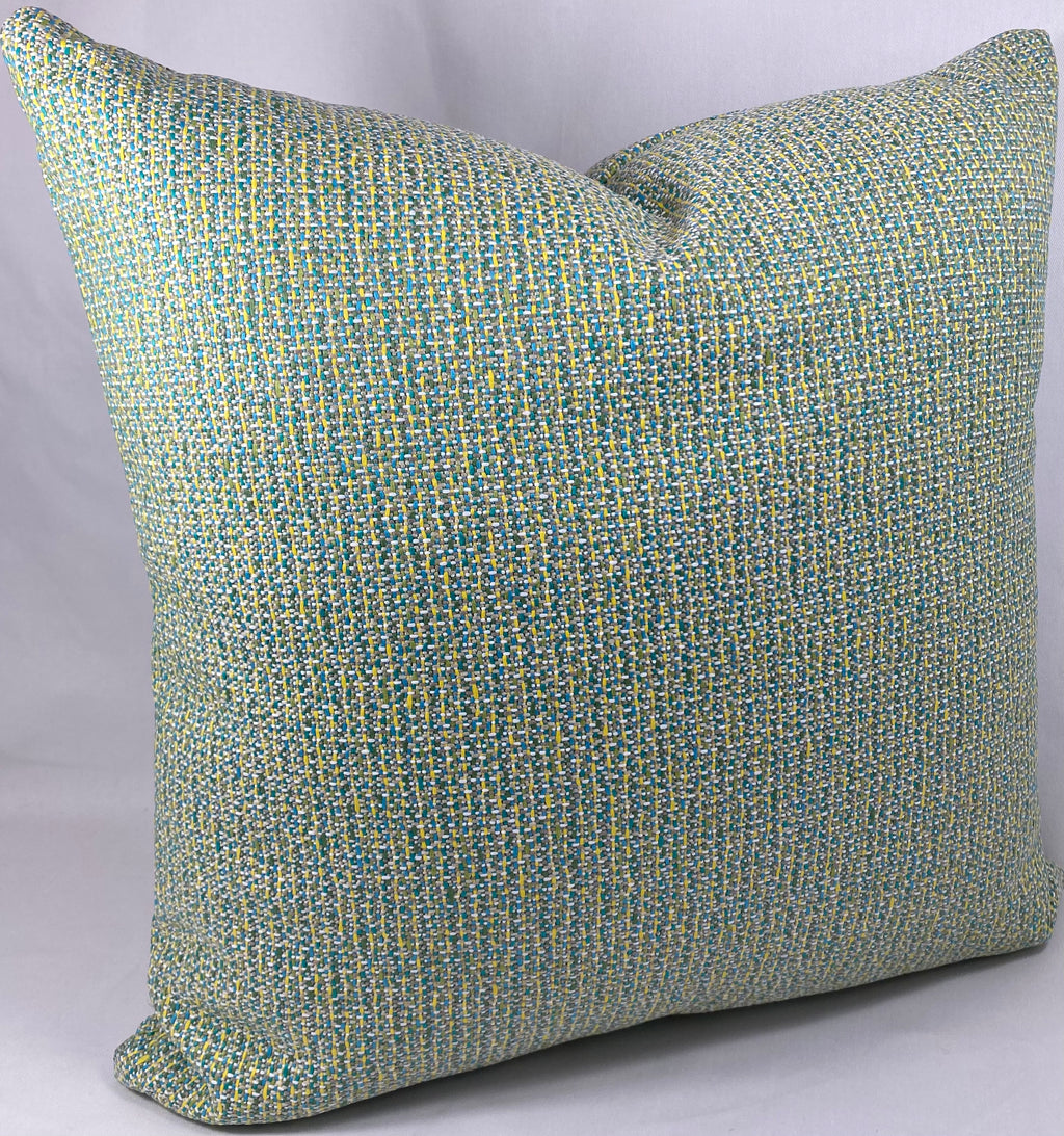 Luxury Outdoor Pillow – 22" × 22" – Melan Caribe