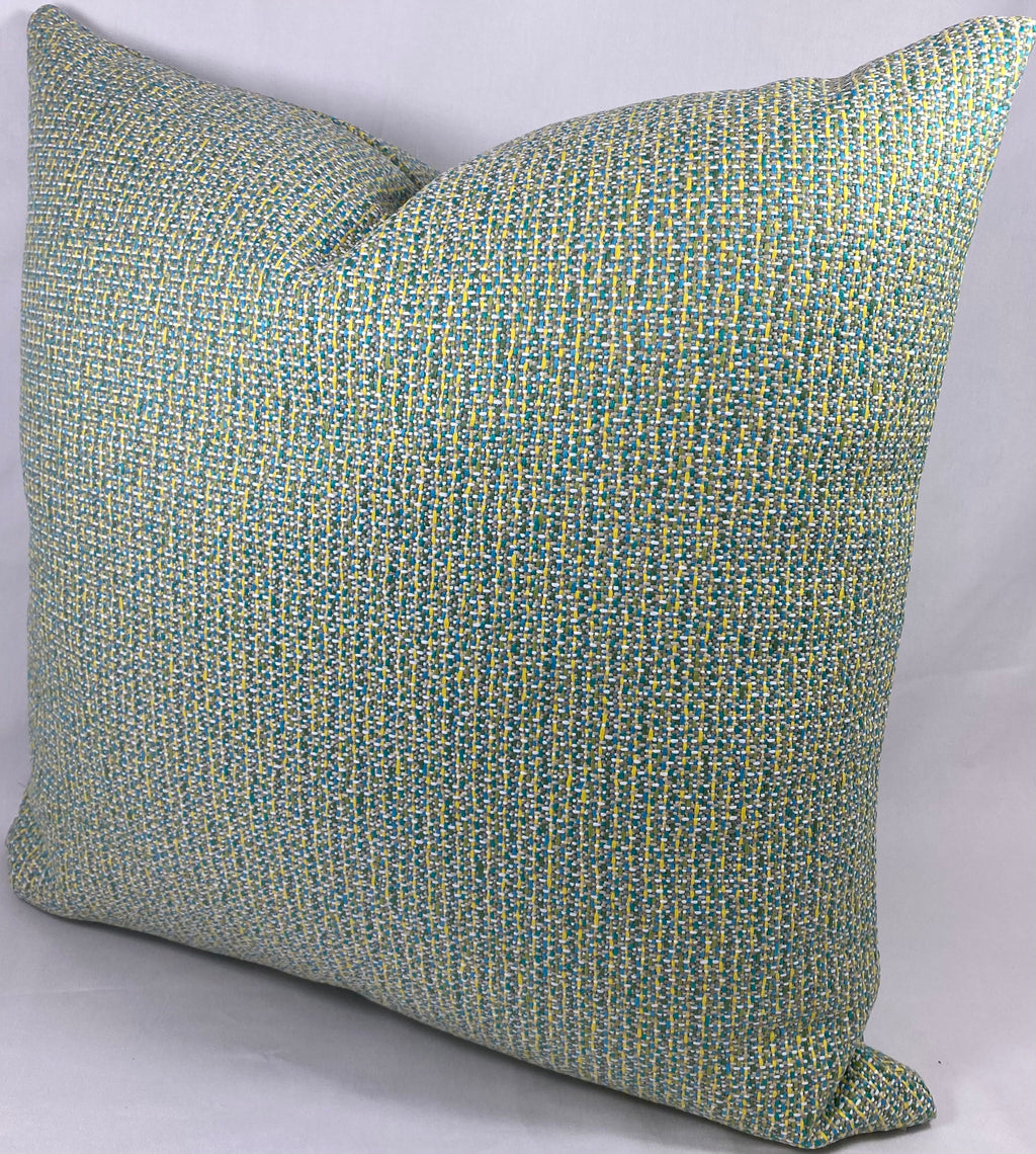 Luxury Outdoor Pillow – 22" × 22" – Melan Caribe